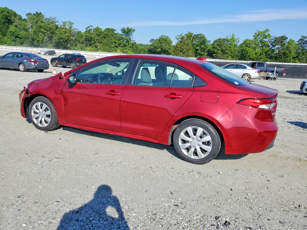 2024 Toyota Corolla Le Maroon vin: 5YFB4MDEXRP108624