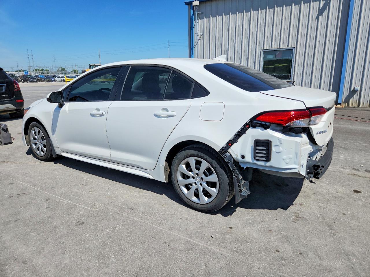 2024 Toyota Corolla Le White vin: 5YFB4MDEXRP181380