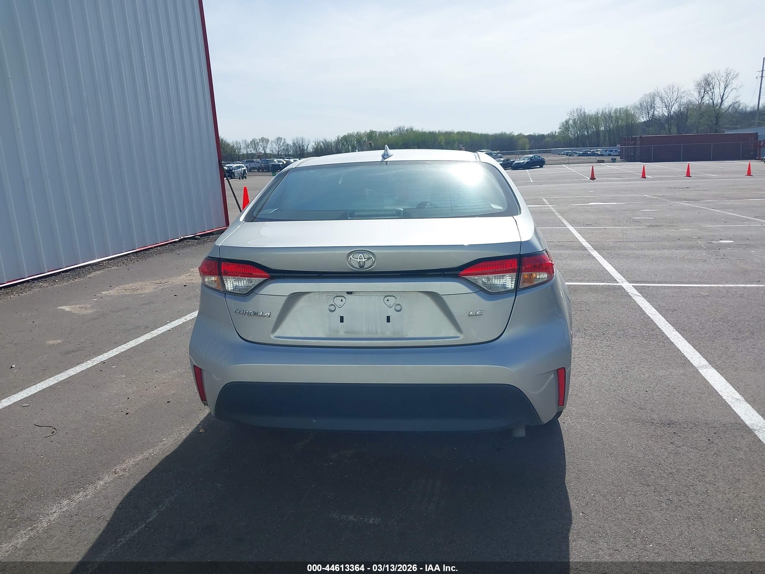 2025 Toyota Corolla Le Silver vin: 5YFB4MDEXSP267875