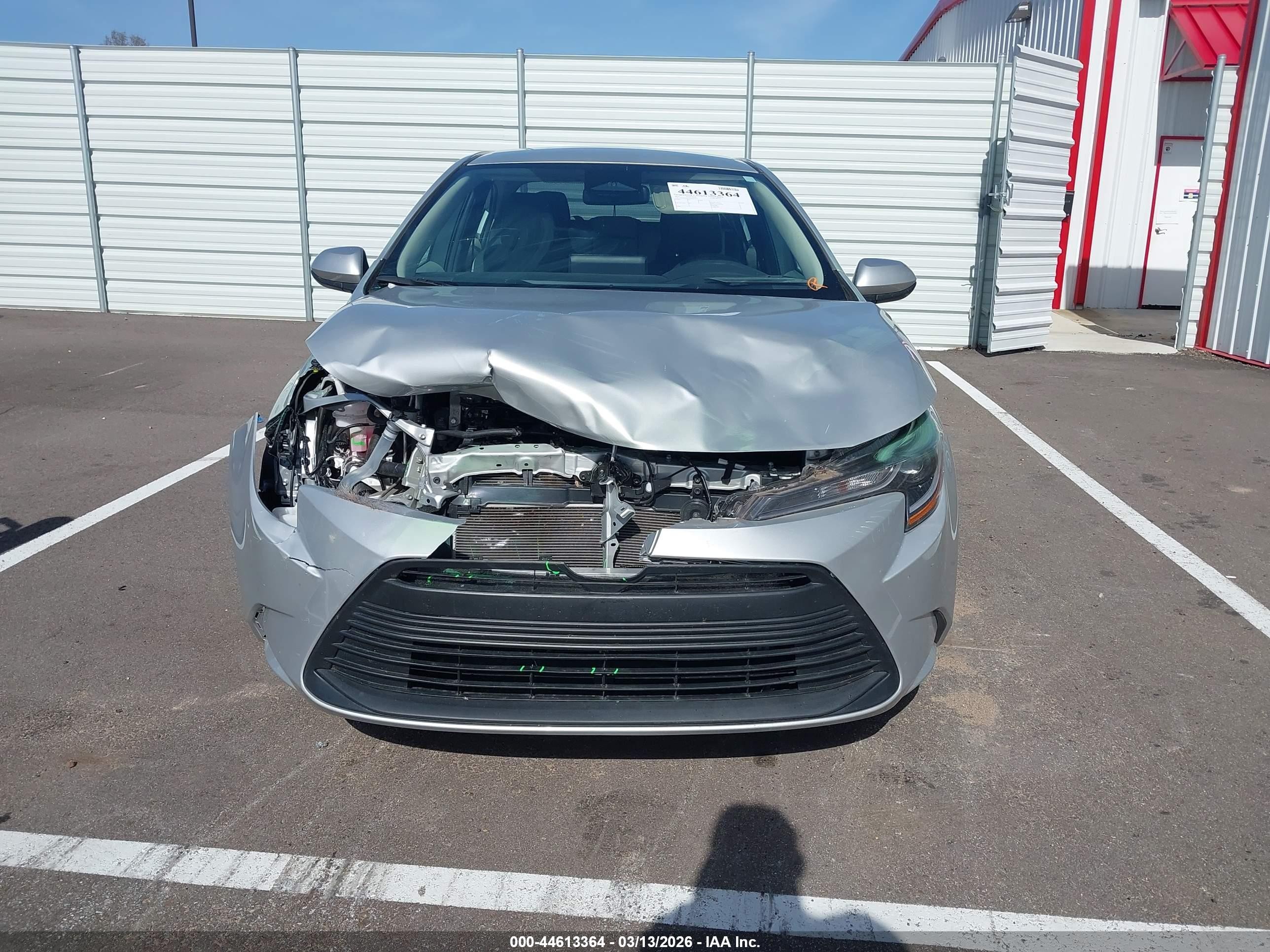 2025 Toyota Corolla Le Silver vin: 5YFB4MDEXSP267875