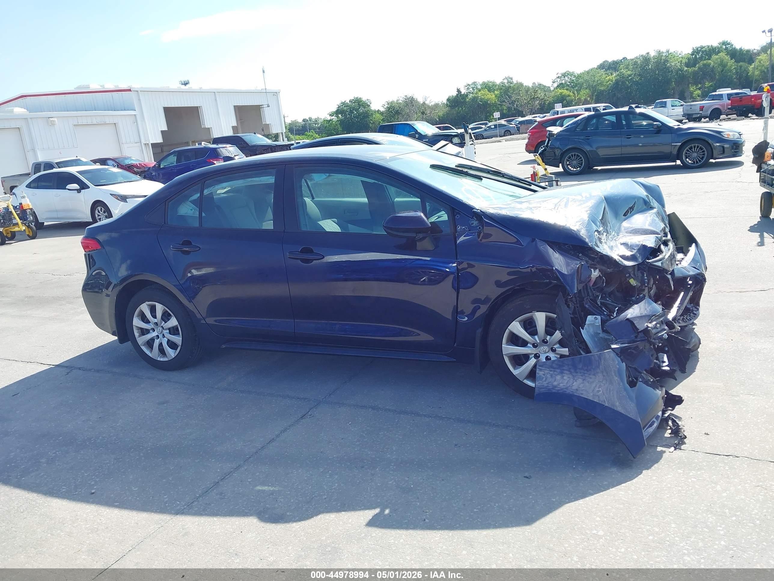 2025 Toyota Corolla Le Blue vin: 5YFB4MDEXSP335818