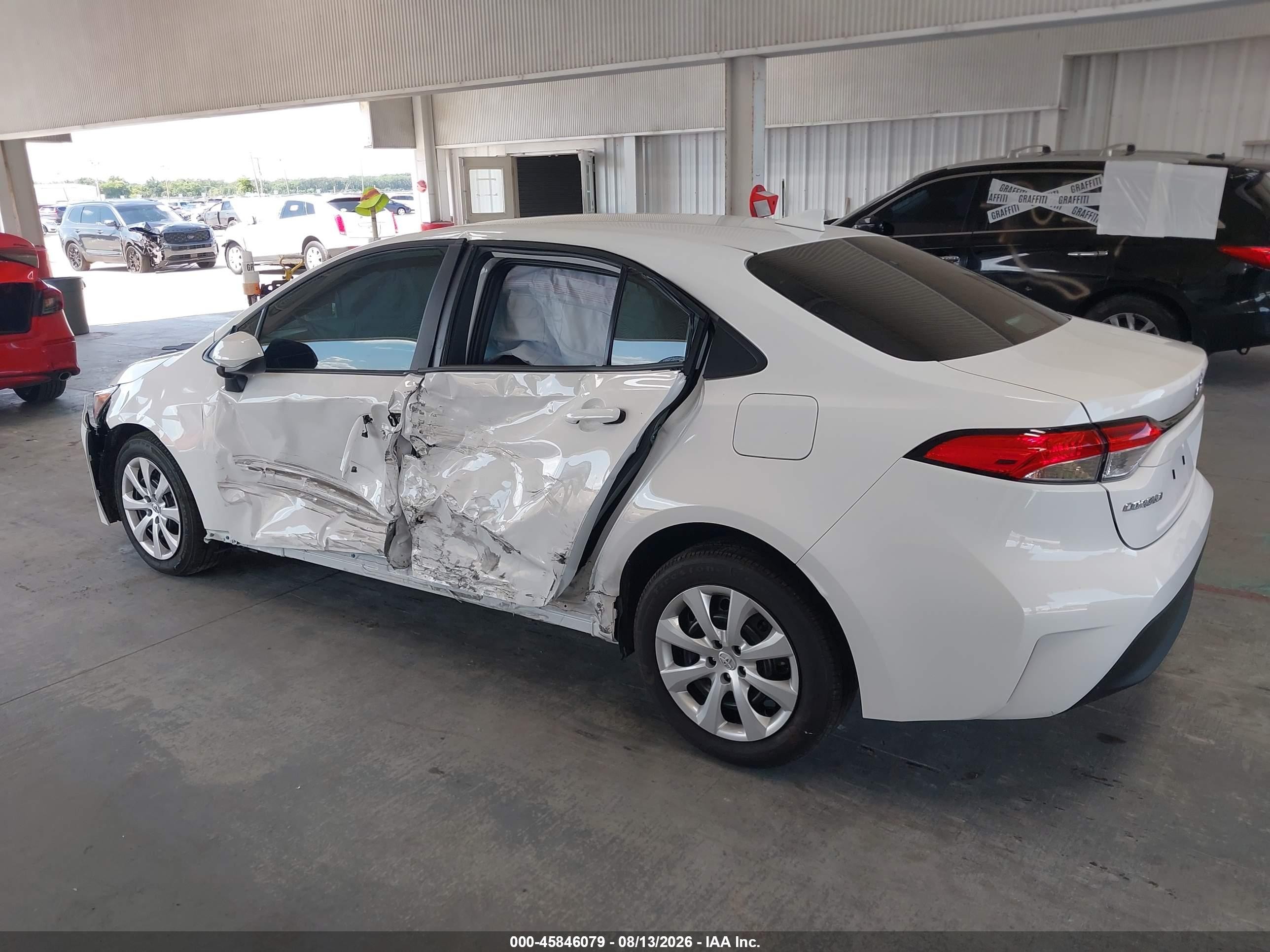 2025 Toyota Corolla Le White vin: 5YFB4MDEXSP344714