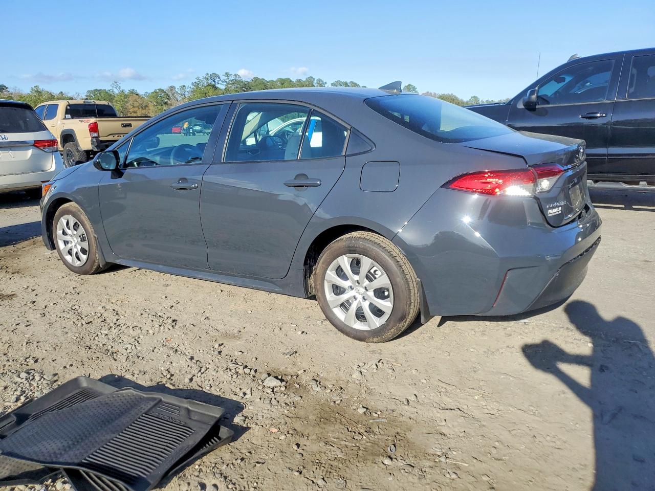 2026 Toyota Corolla Le Gray vin: 5YFB4MDEXTP376581