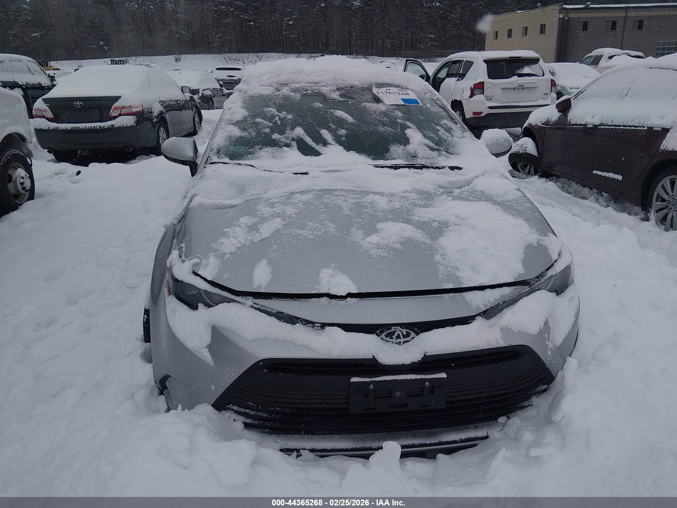 2026 Toyota Corolla Le Silver vin: 5YFB4MDEXTP397348