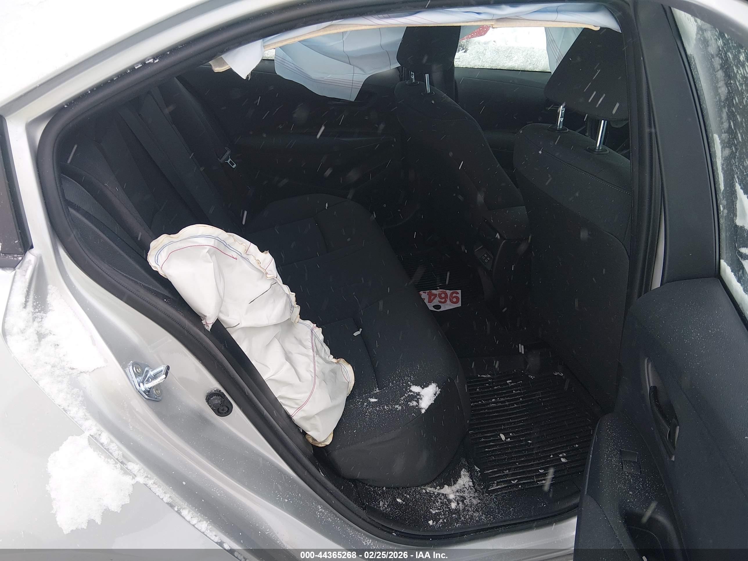 2026 Toyota Corolla Le Silver vin: 5YFB4MDEXTP397348