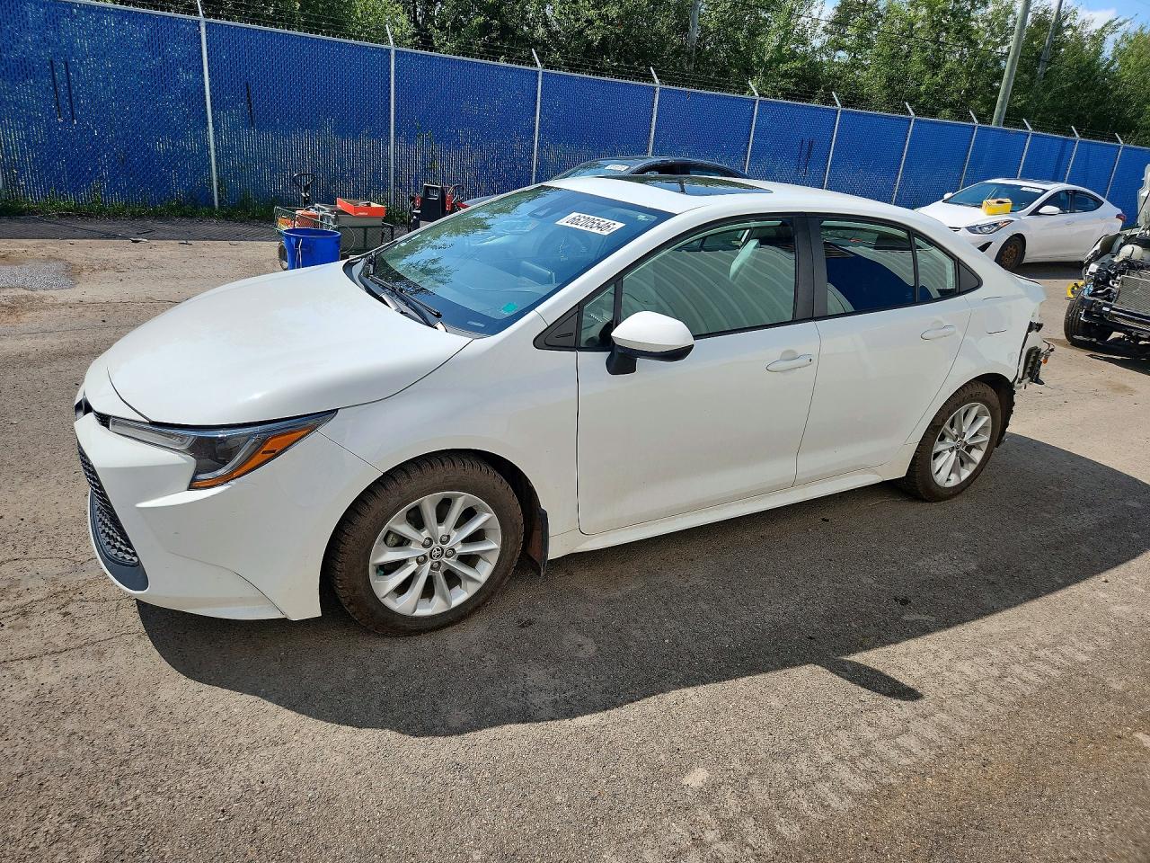 2020 Toyota Corolla Le White vin: 5YFBPRBE1LP036386