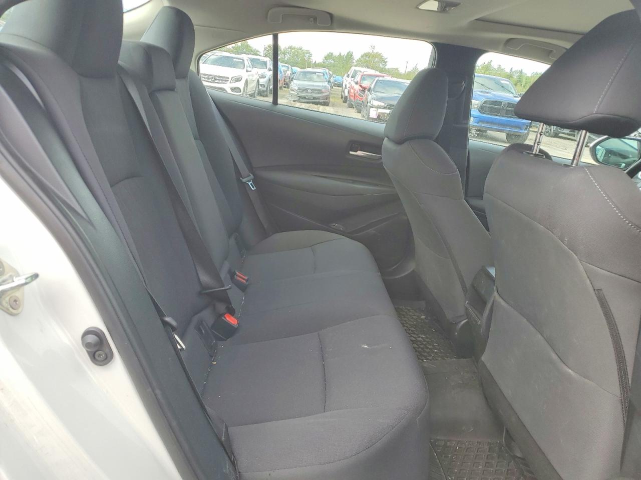 2020 Toyota Corolla Le White vin: 5YFBPRBE1LP036386