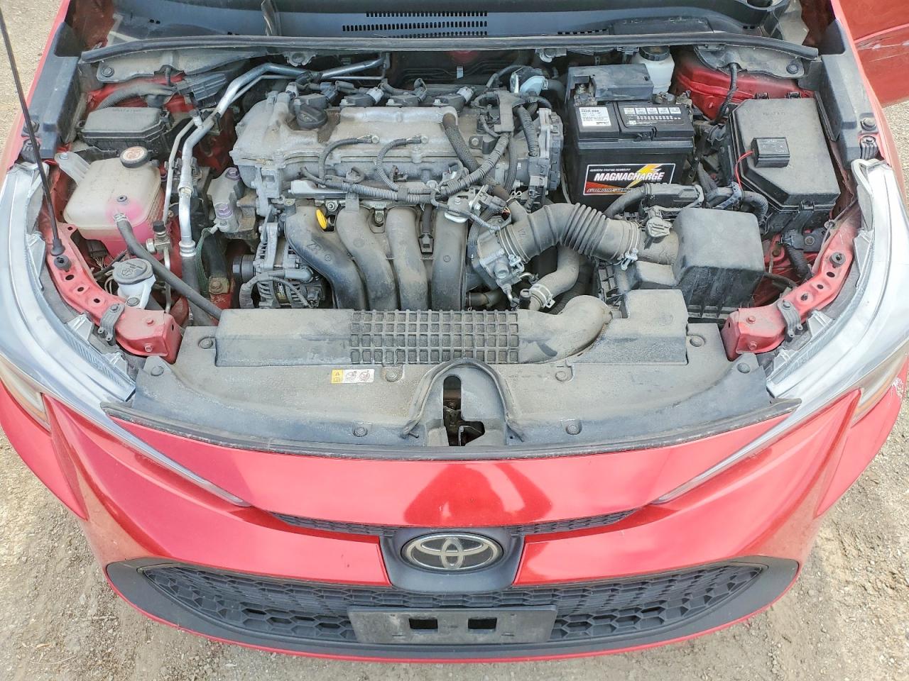 2020 Toyota Corolla Le Red vin: 5YFBPRBE5LP114409