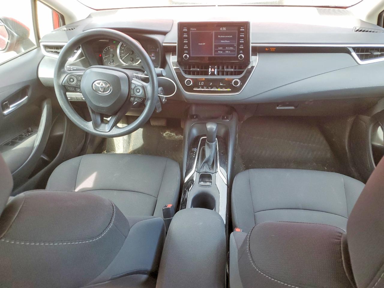2020 Toyota Corolla Le Red vin: 5YFBPRBE5LP114409
