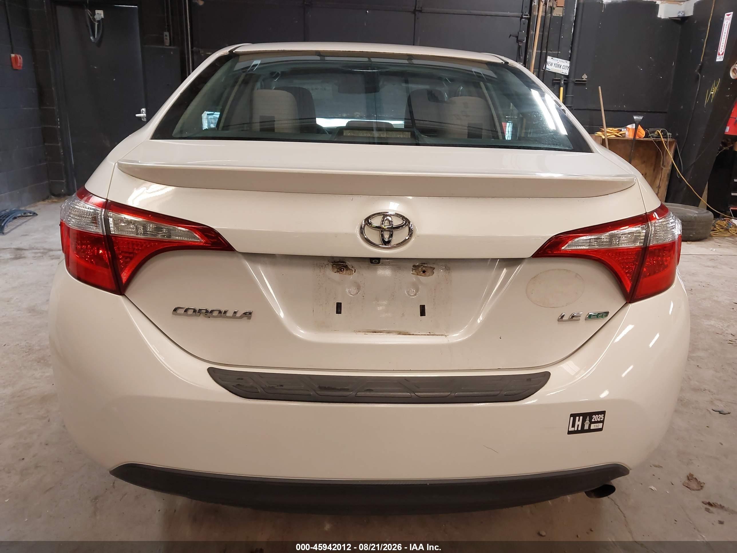 2015 Toyota Corolla Le Eco Plus White vin: 5YFBPRHE1FP191113