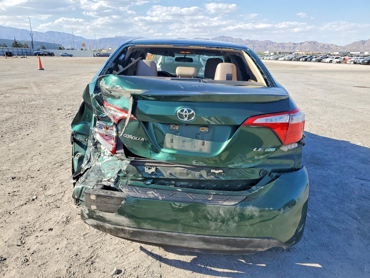 2015 Toyota Corolla Le Eco Green vin: 5YFBPRHE1FP290885