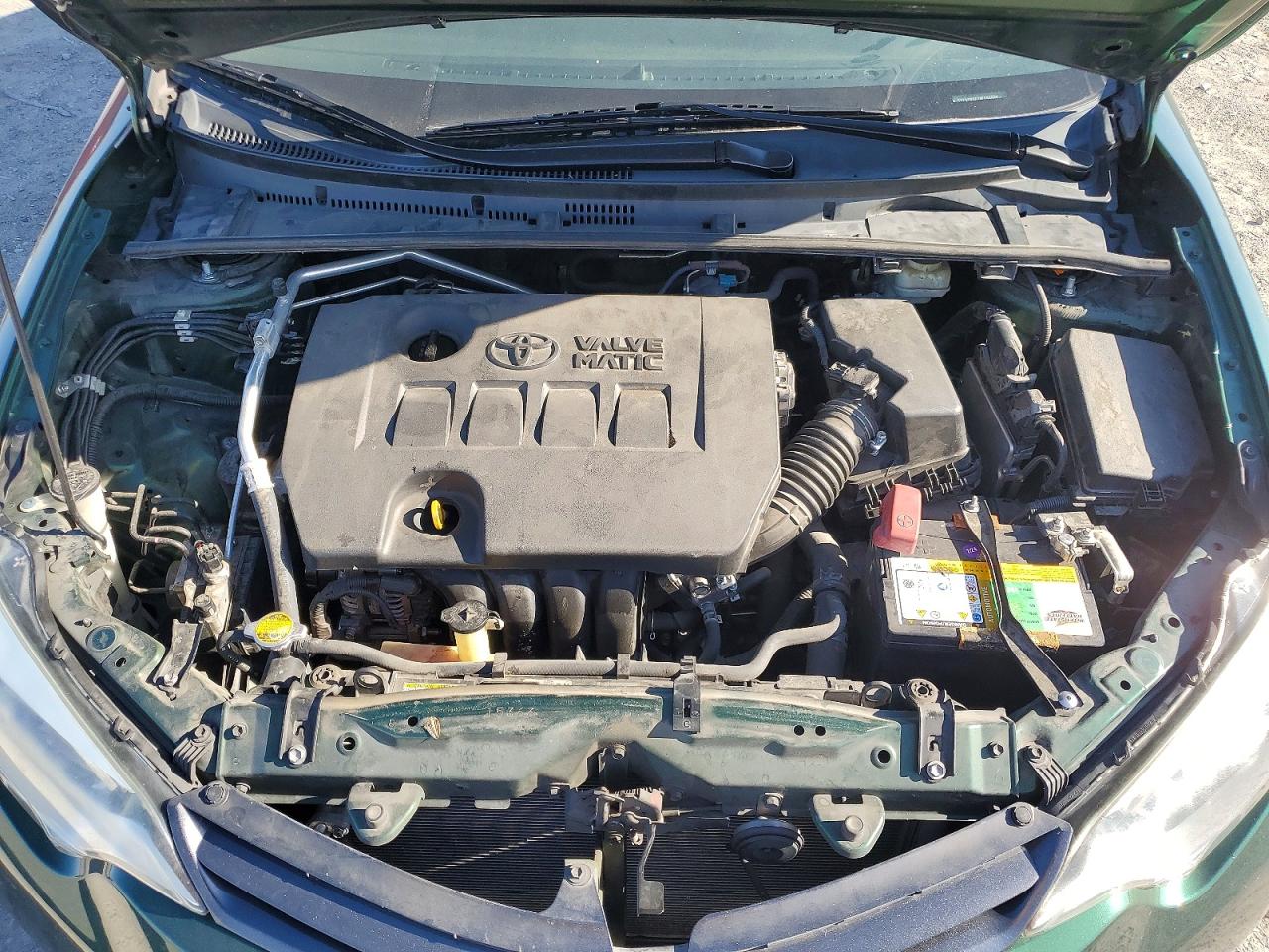 2015 Toyota Corolla Le Eco Green vin: 5YFBPRHE1FP290885