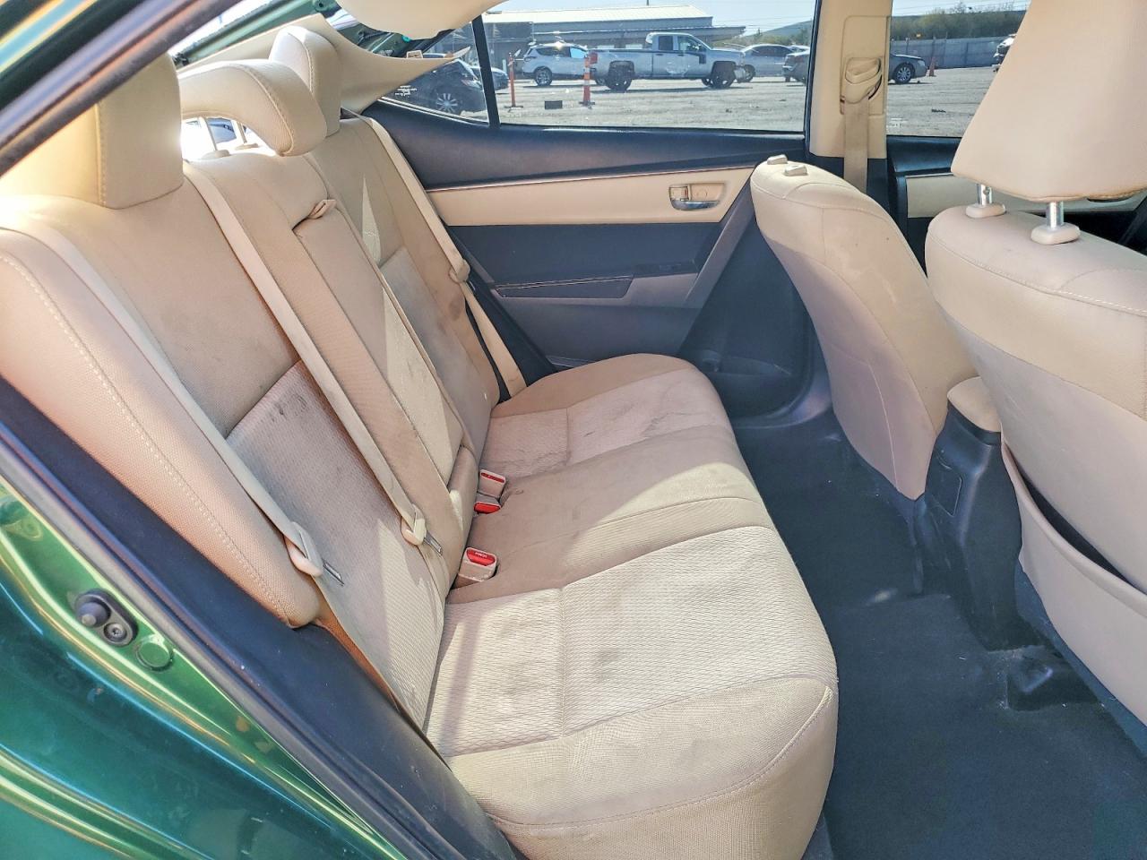2015 Toyota Corolla Le Eco Green vin: 5YFBPRHE1FP290885