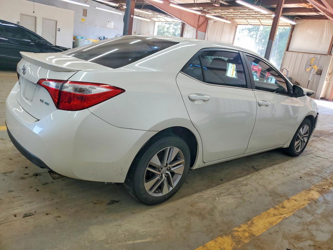 2014 Toyota Corolla Le Eco Plus White vin: 5YFBPRHE2EP011281