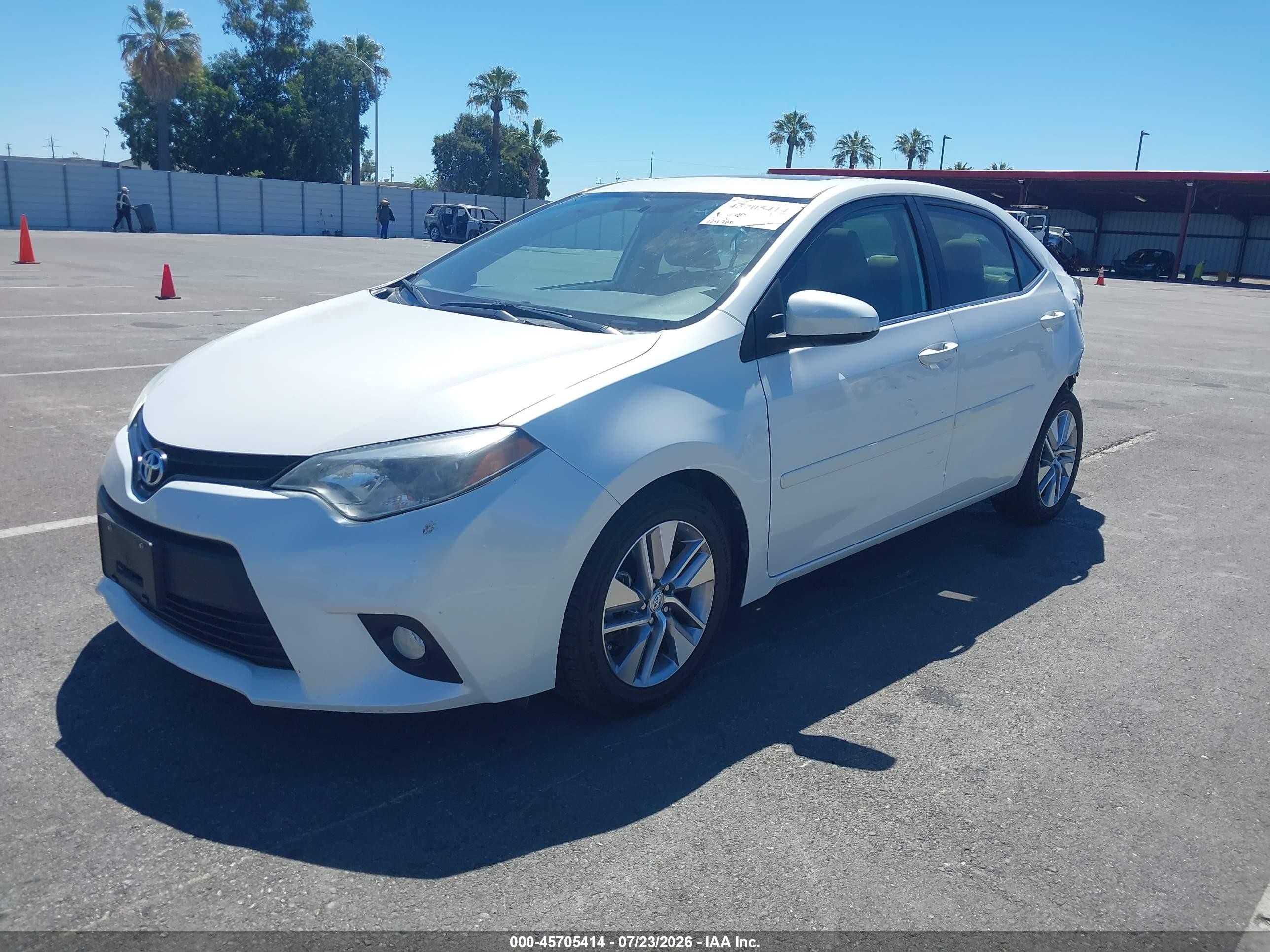 2014 Toyota Corolla Le Eco Plus White vin: 5YFBPRHE2EP077846
