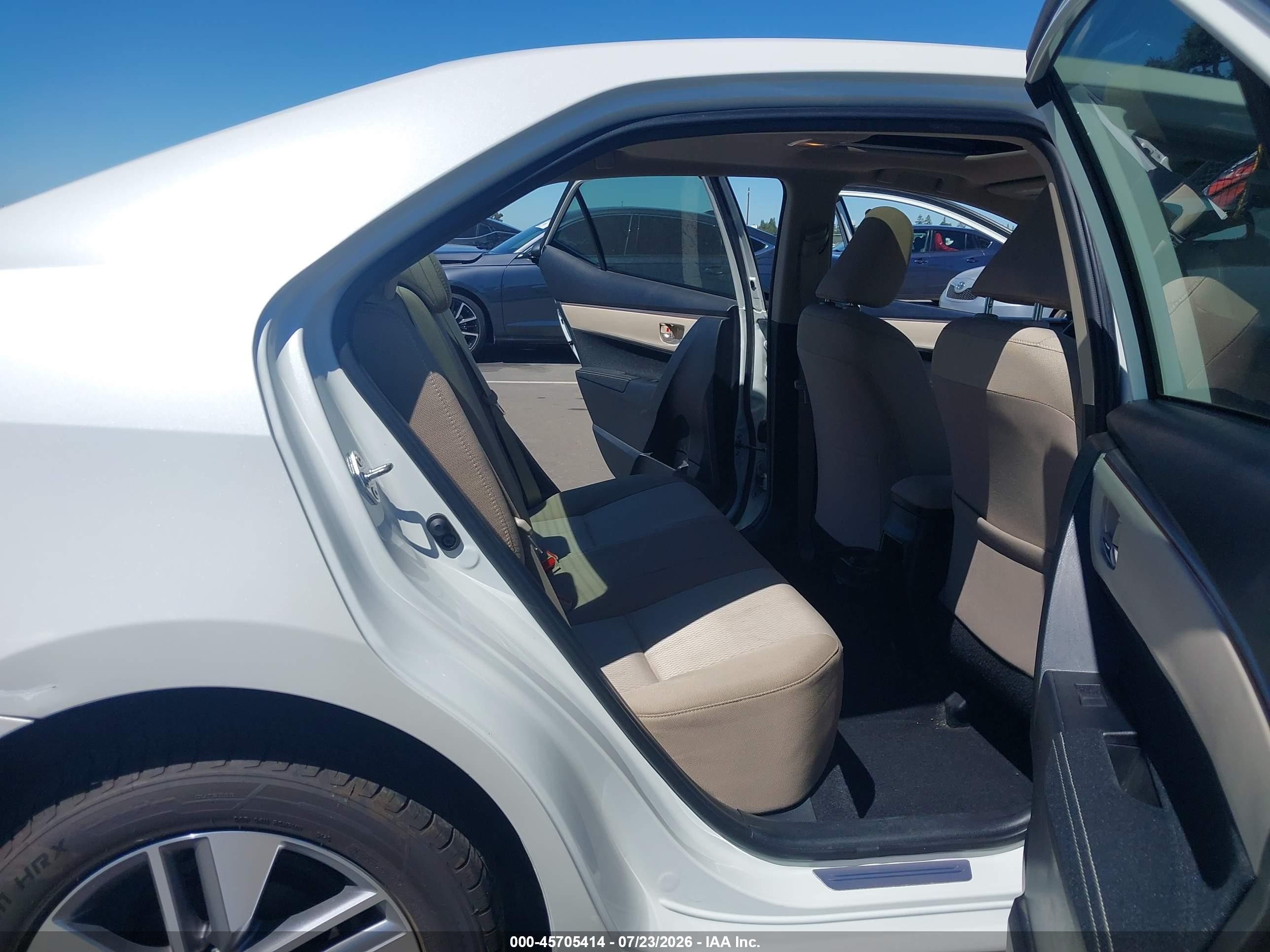 2014 Toyota Corolla Le Eco Plus White vin: 5YFBPRHE2EP077846