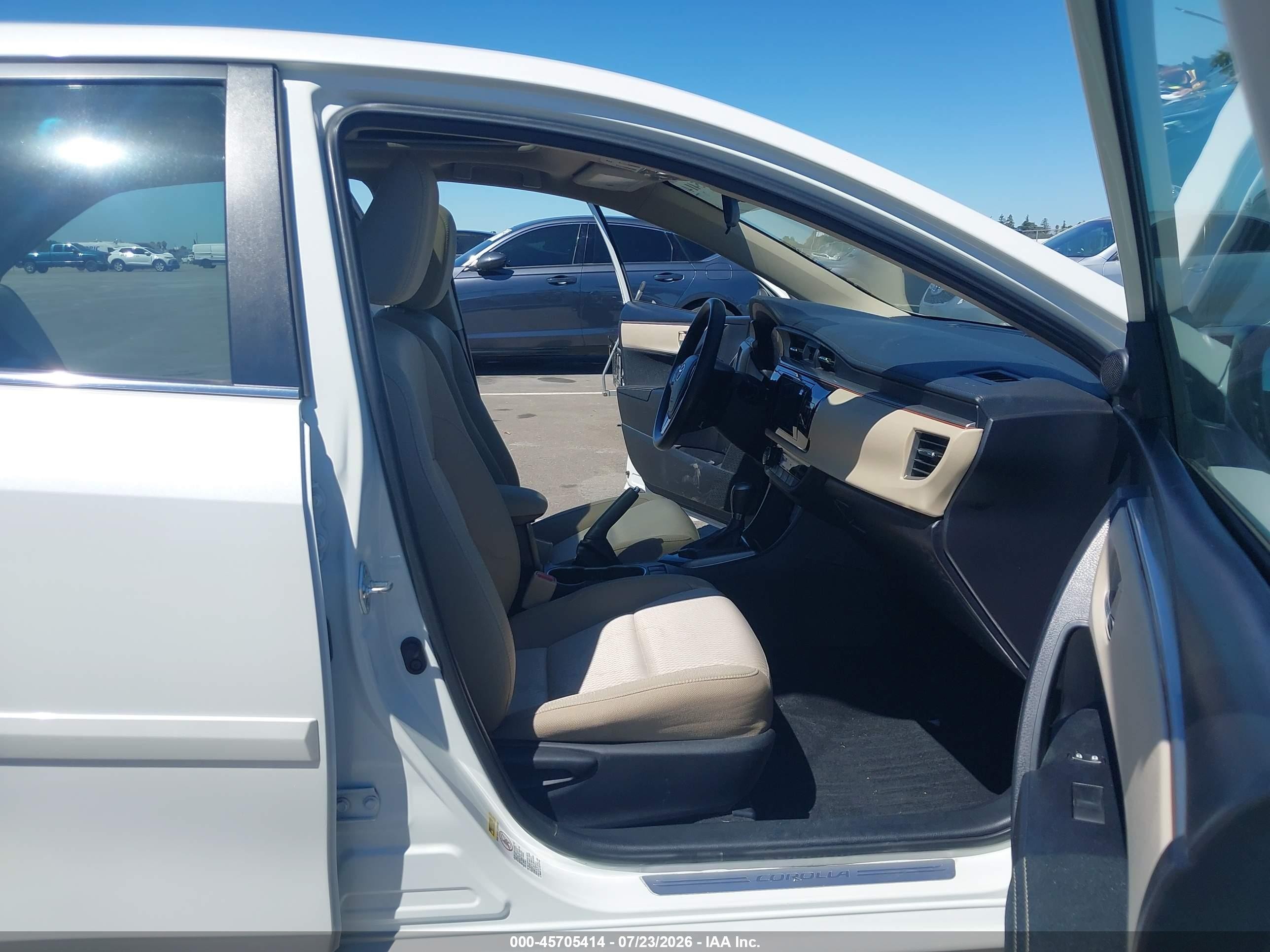 2014 Toyota Corolla Le Eco Plus White vin: 5YFBPRHE2EP077846