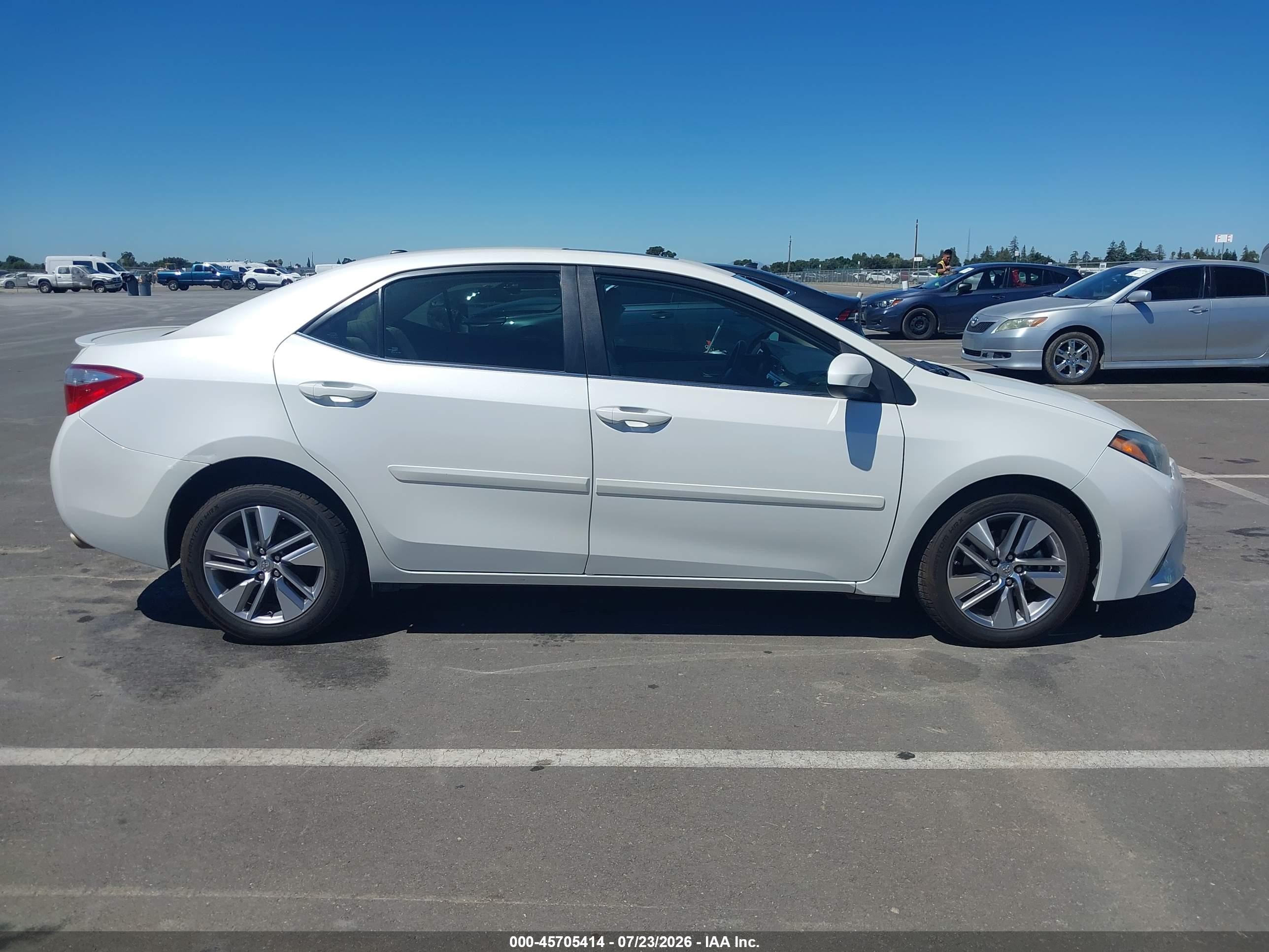 2014 Toyota Corolla Le Eco Plus White vin: 5YFBPRHE2EP077846