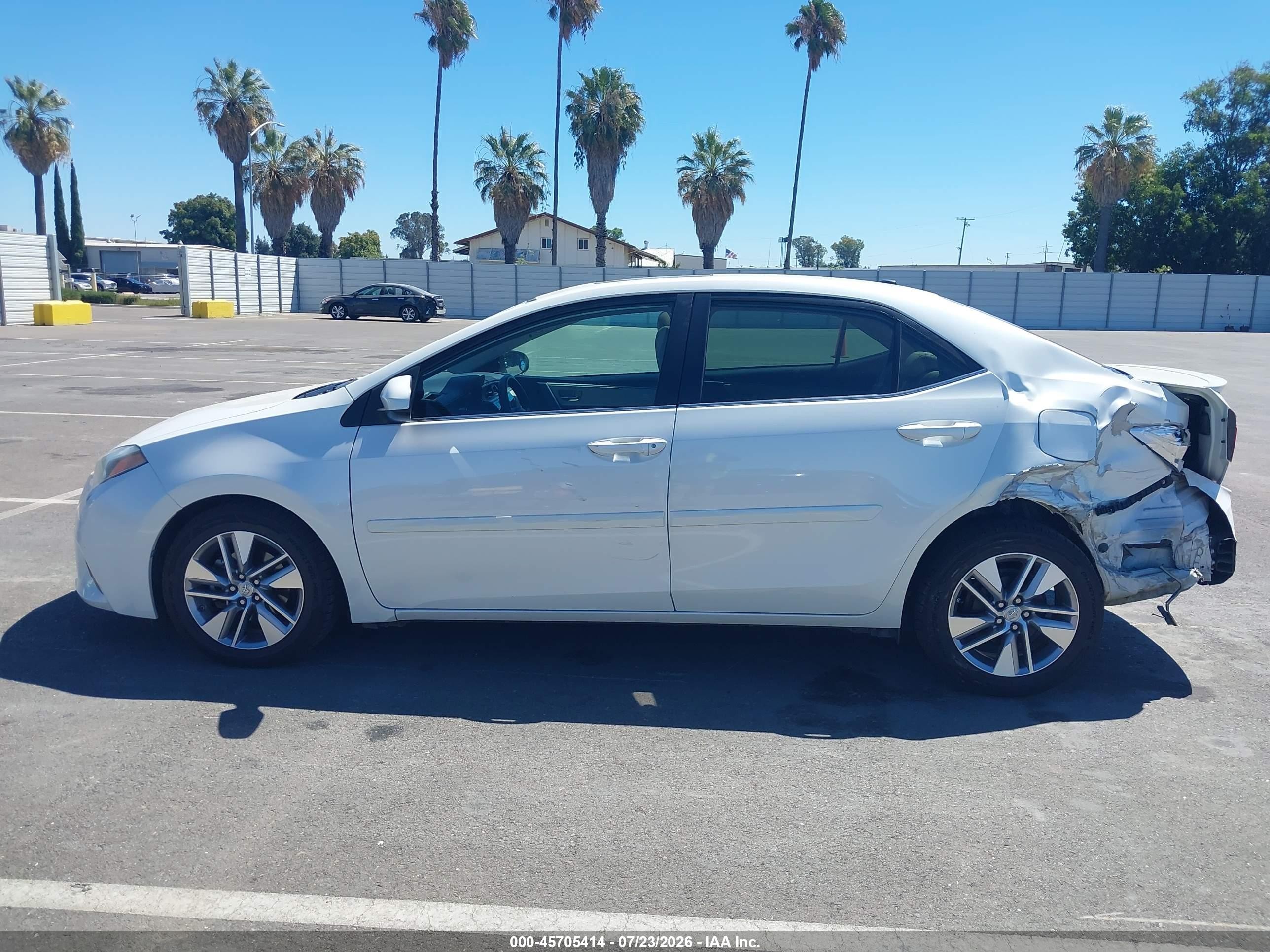 2014 Toyota Corolla Le Eco Plus White vin: 5YFBPRHE2EP077846
