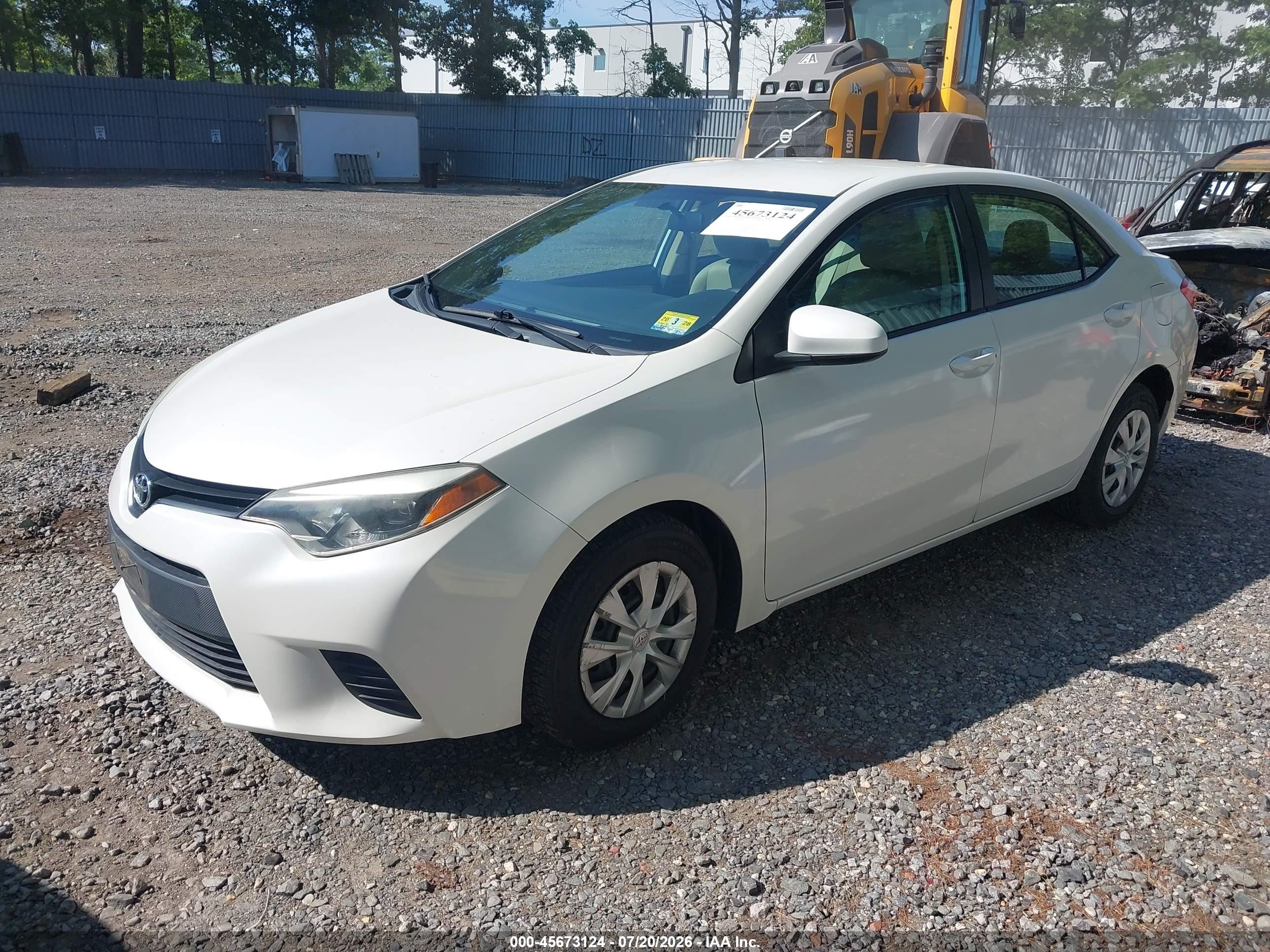 2014 Toyota Corolla Le Eco White vin: 5YFBPRHE2EP130917