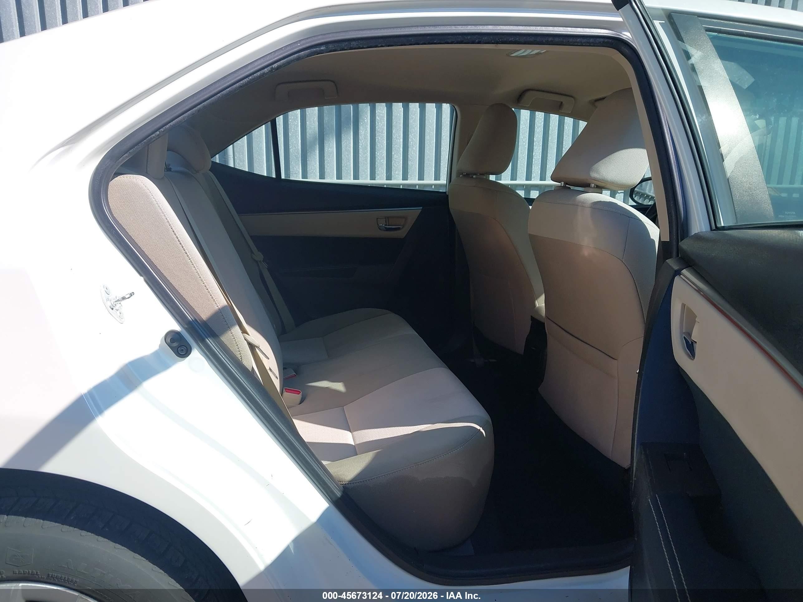 2014 Toyota Corolla Le Eco White vin: 5YFBPRHE2EP130917