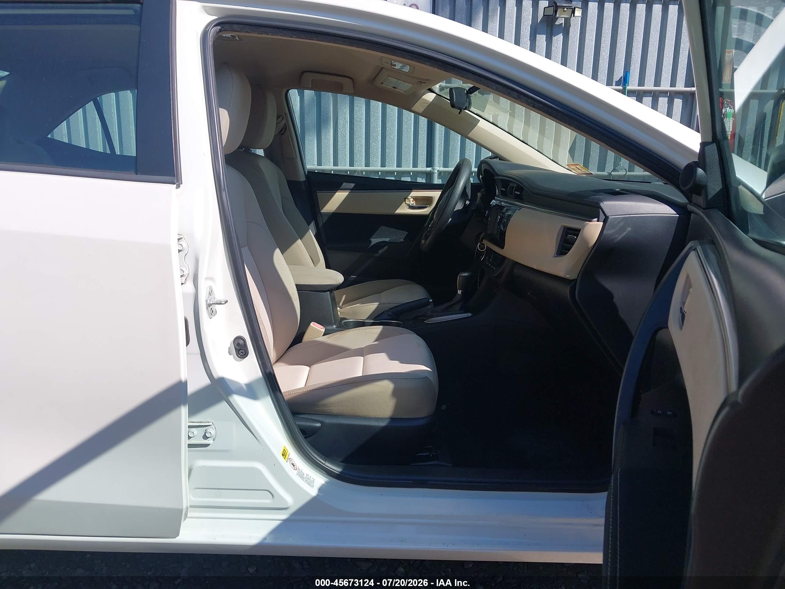2014 Toyota Corolla Le Eco White vin: 5YFBPRHE2EP130917