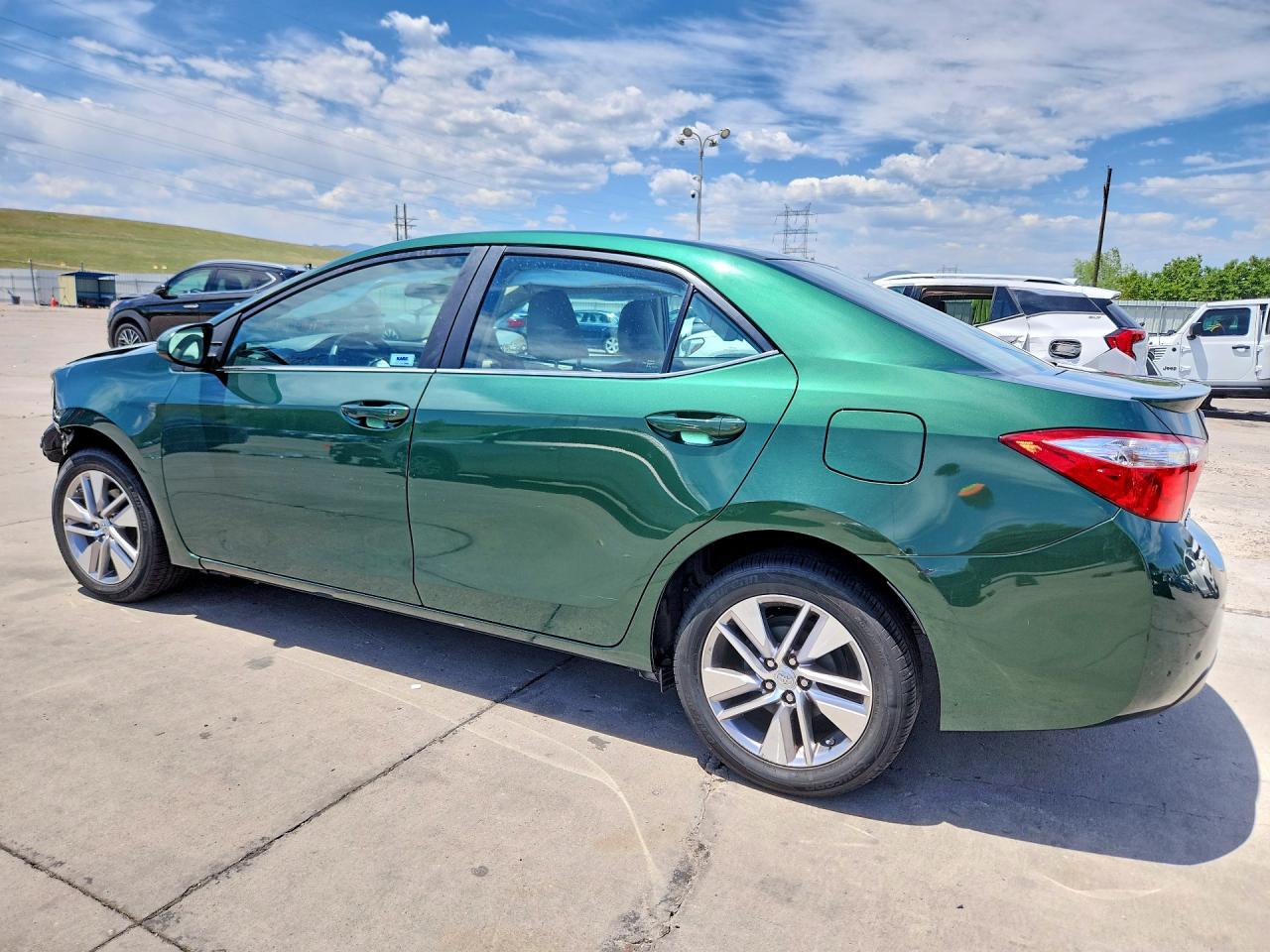 2014 Toyota Corolla Le Eco Plus Green vin: 5YFBPRHE2EP157776