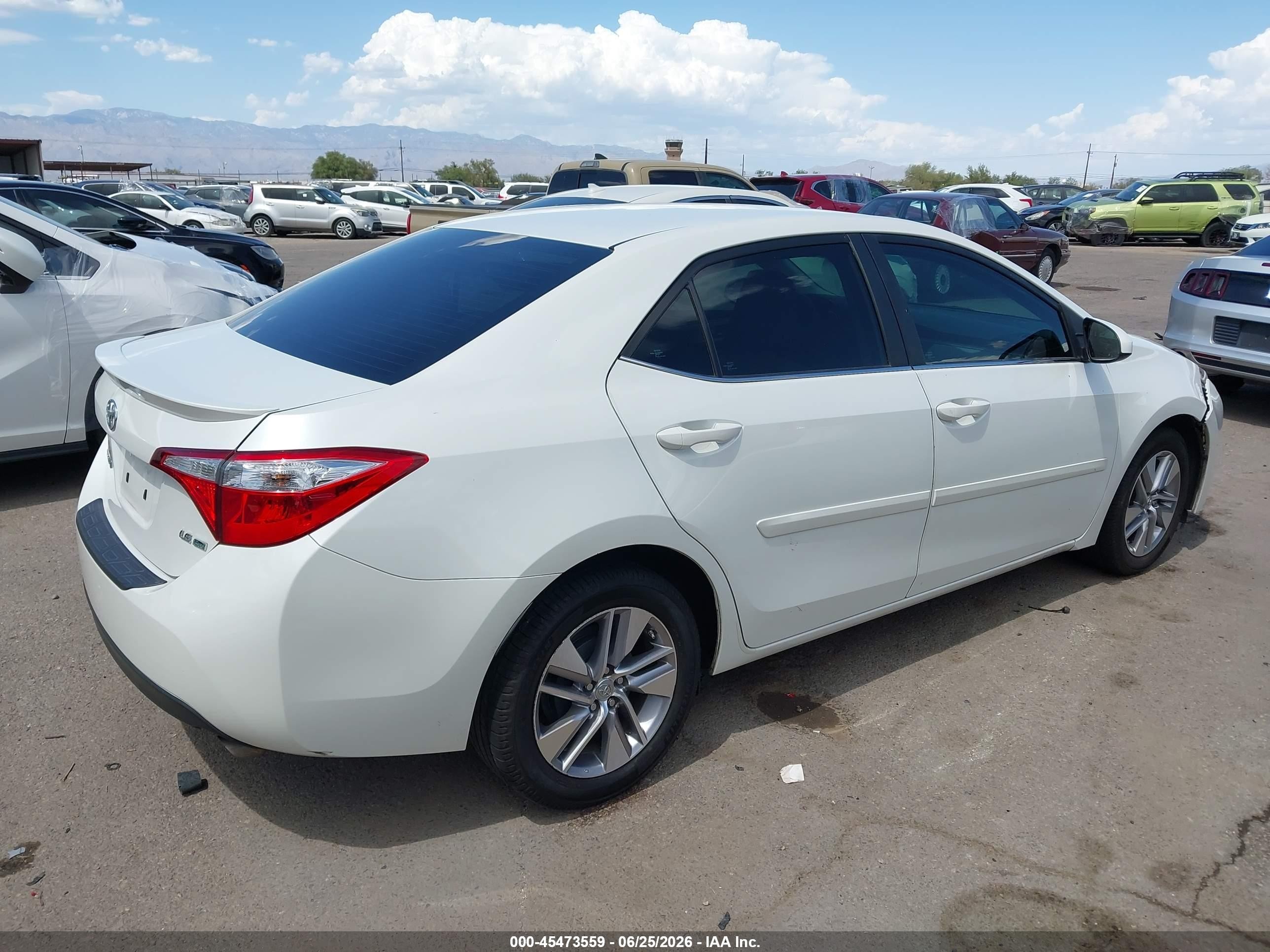 2015 Toyota Corolla Le Eco Plus White vin: 5YFBPRHE2FP364573