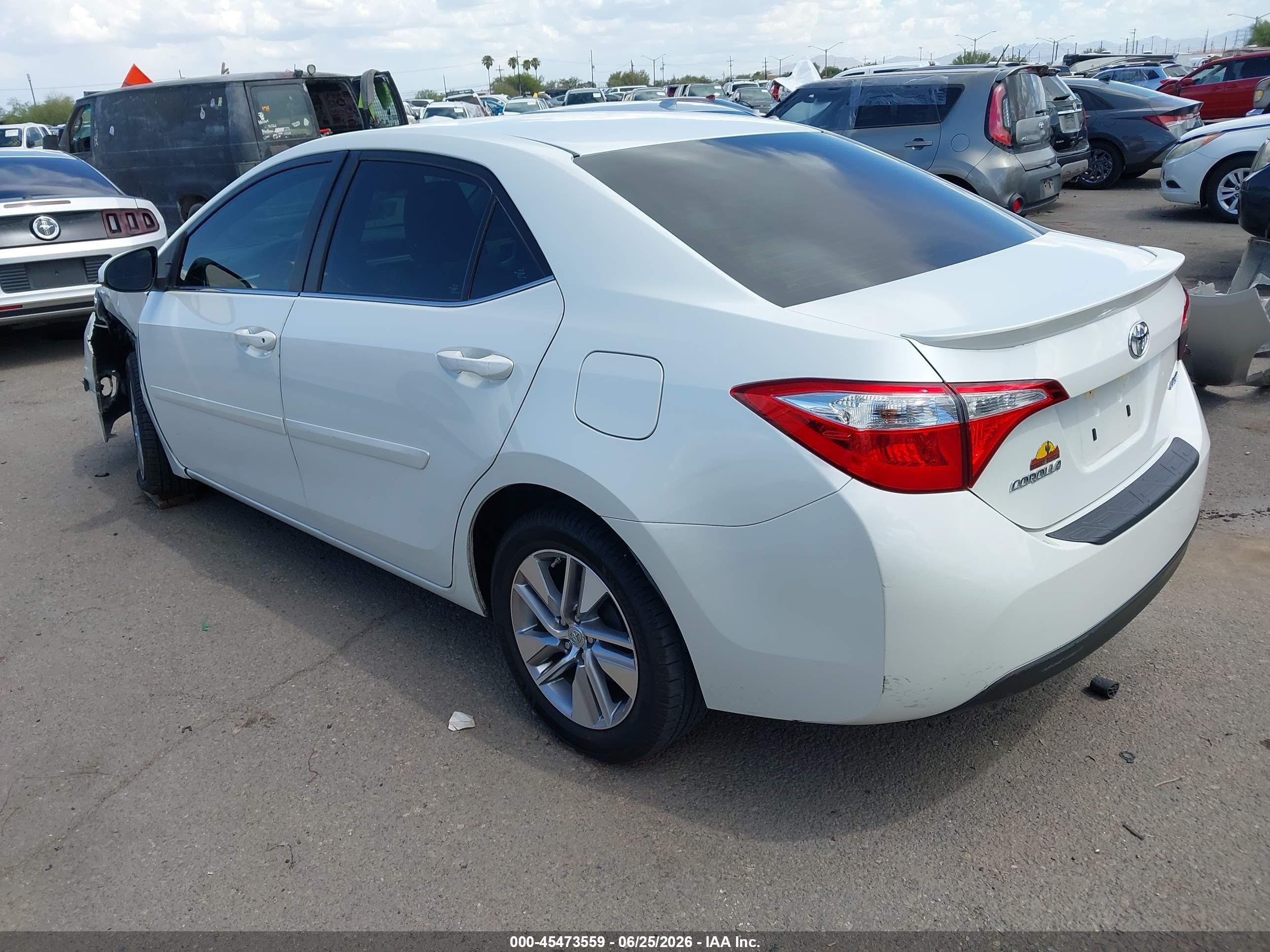 2015 Toyota Corolla Le Eco Plus White vin: 5YFBPRHE2FP364573