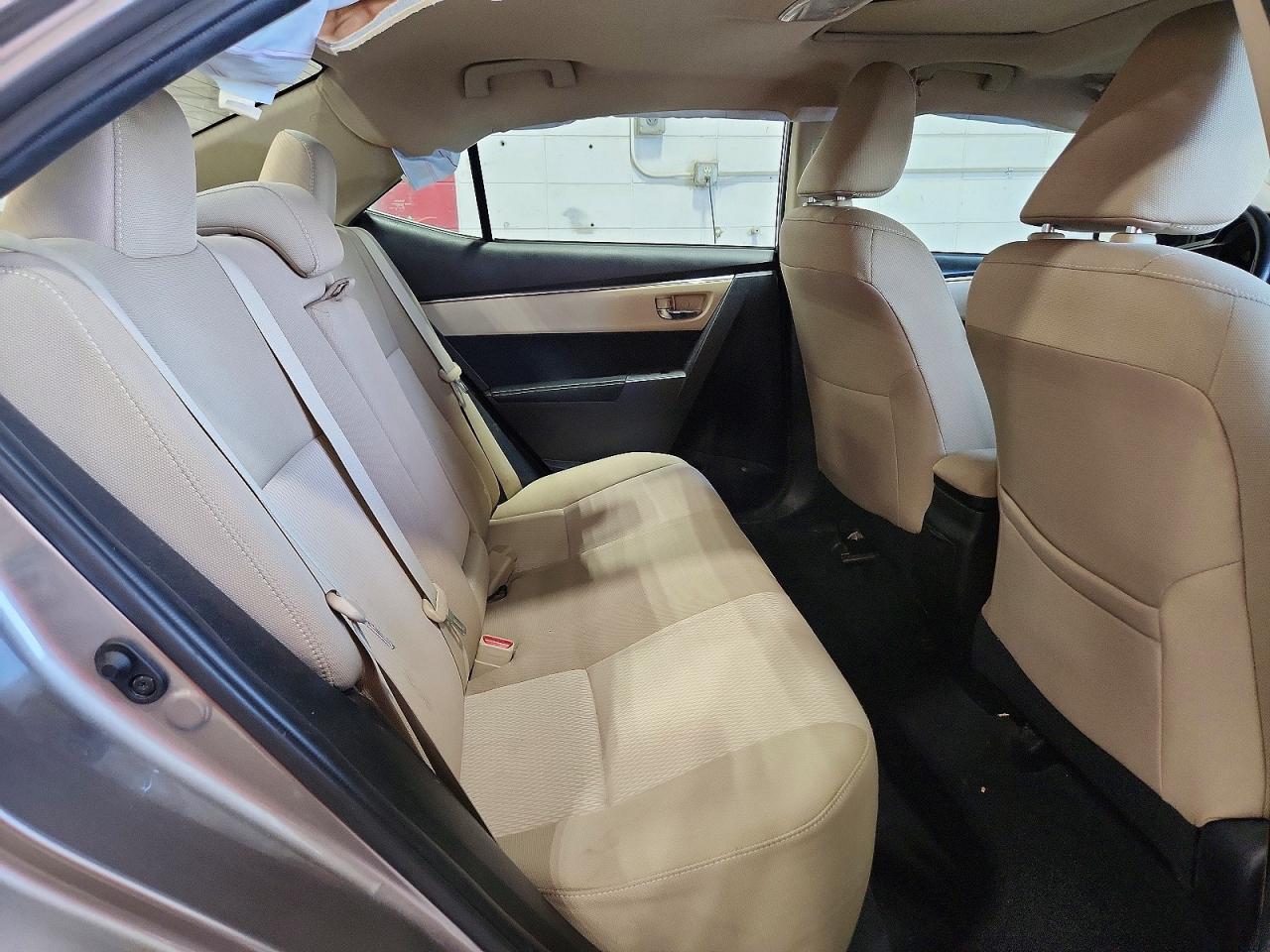 2015 Toyota Corolla Le Eco Plus Tan vin: 5YFBPRHE3FP211703