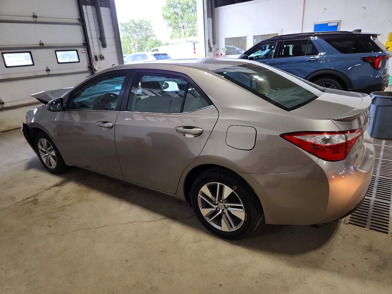 2015 Toyota Corolla Le Eco Plus Tan vin: 5YFBPRHE3FP211703