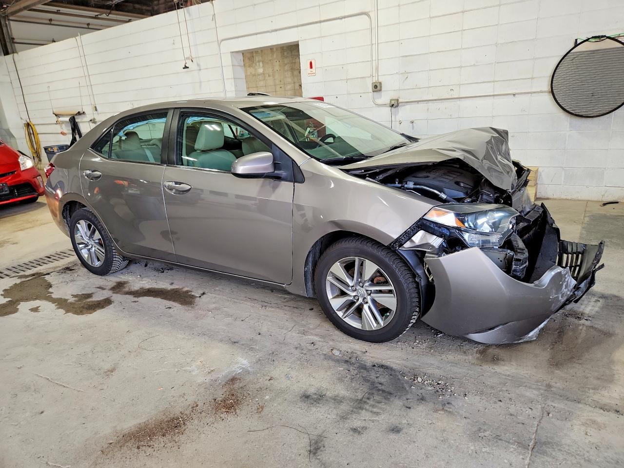 2015 Toyota Corolla Le Eco Plus Tan vin: 5YFBPRHE3FP211703