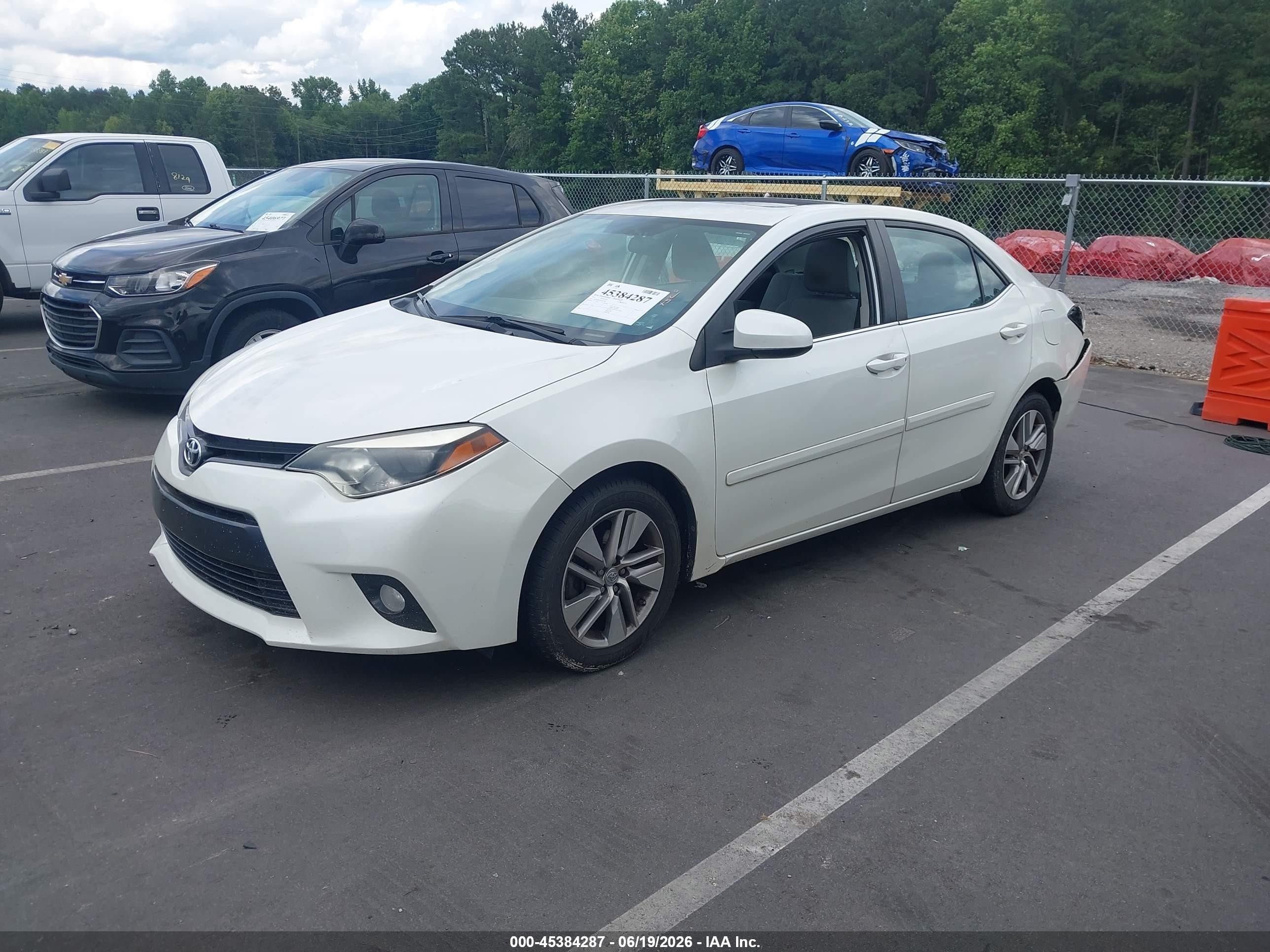 2015 Toyota Corolla Le Eco Plus White vin: 5YFBPRHE4FP192546