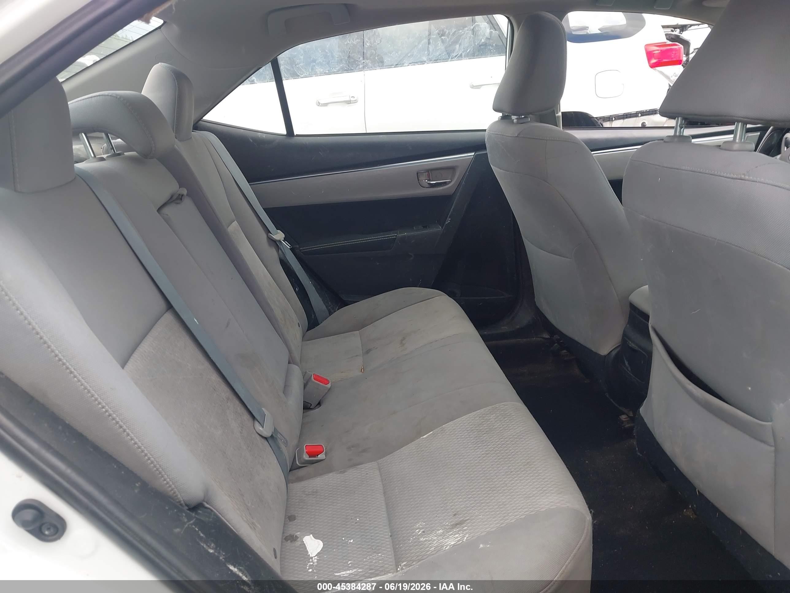 2015 Toyota Corolla Le Eco Plus White vin: 5YFBPRHE4FP192546