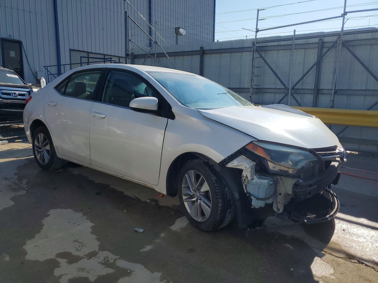 2015 Toyota Corolla Le Eco Plus White vin: 5YFBPRHE4FP232852