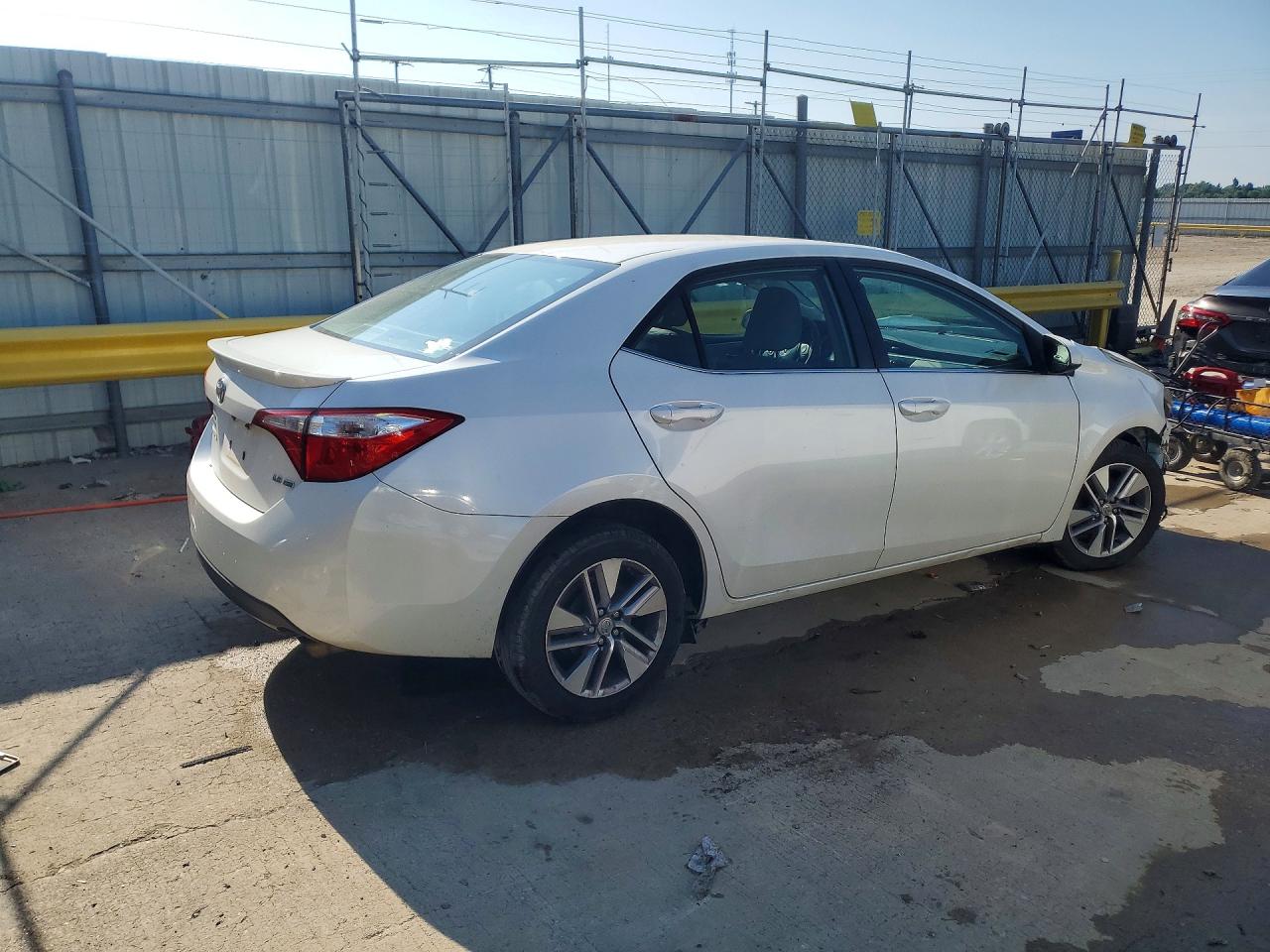 2015 Toyota Corolla Le Eco Plus White vin: 5YFBPRHE4FP232852