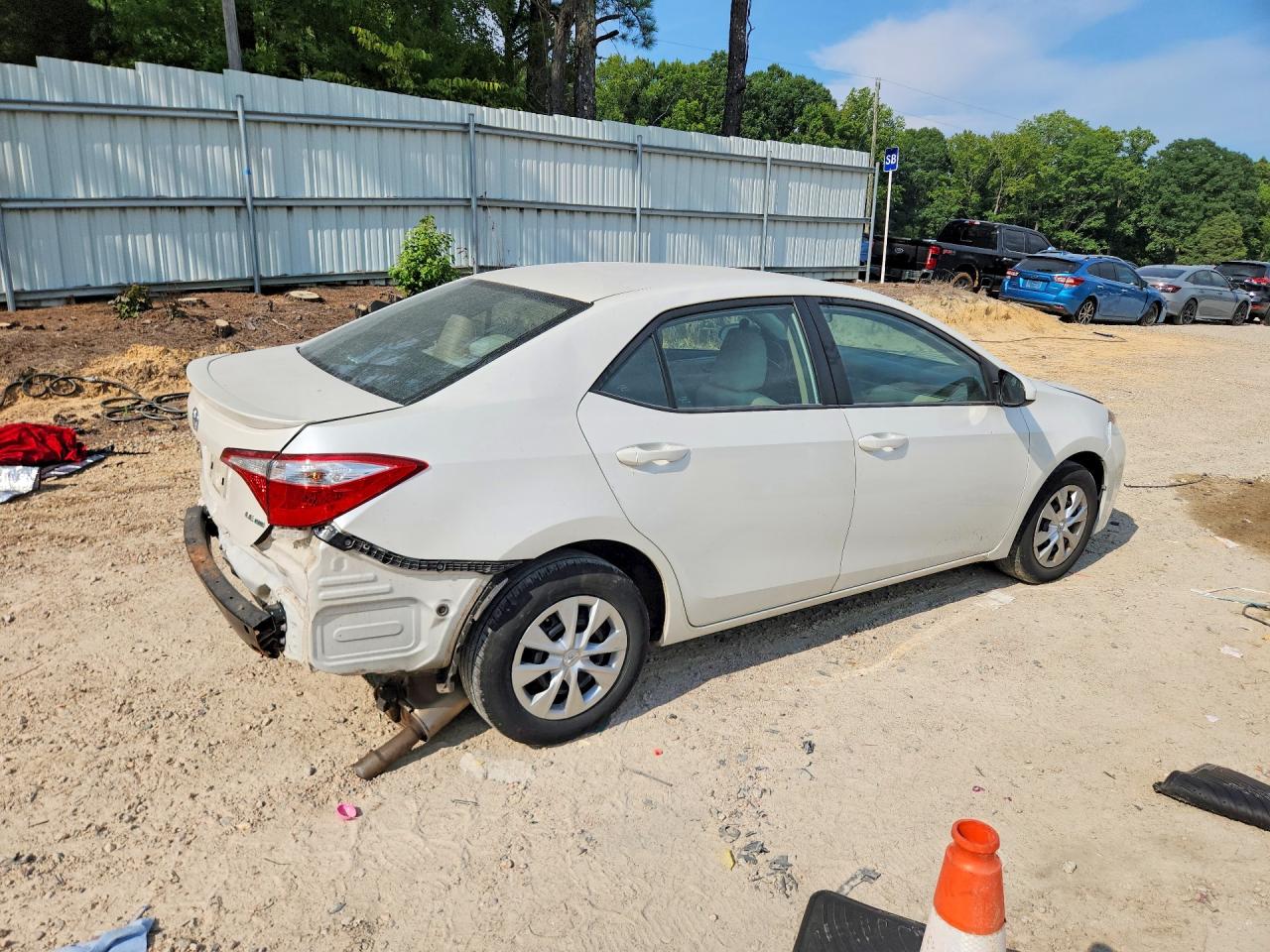 2014 Toyota Corolla Le Eco White vin: 5YFBPRHE5EP106465