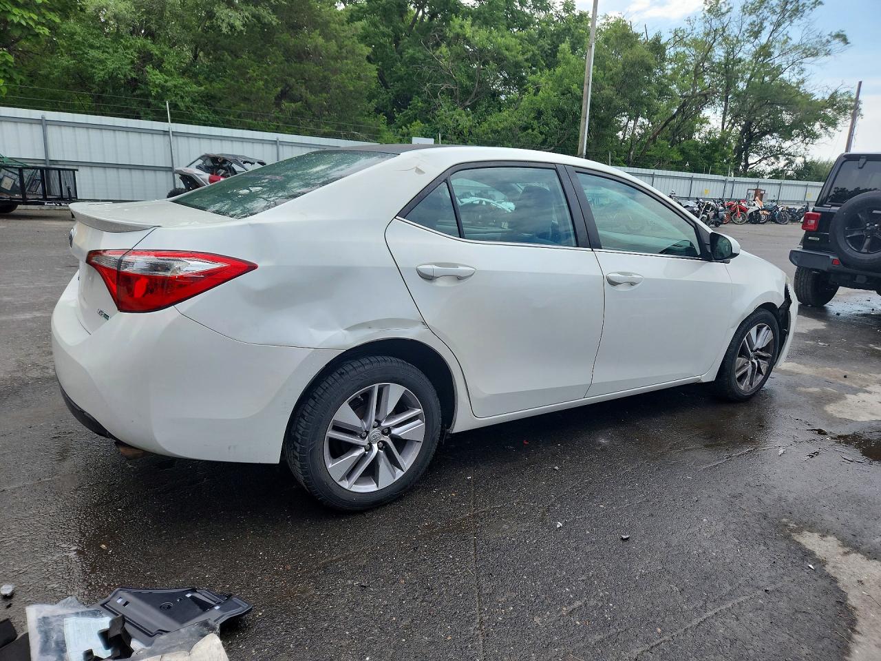 2014 Toyota Corolla Le Eco Plus White vin: 5YFBPRHE7EP011891