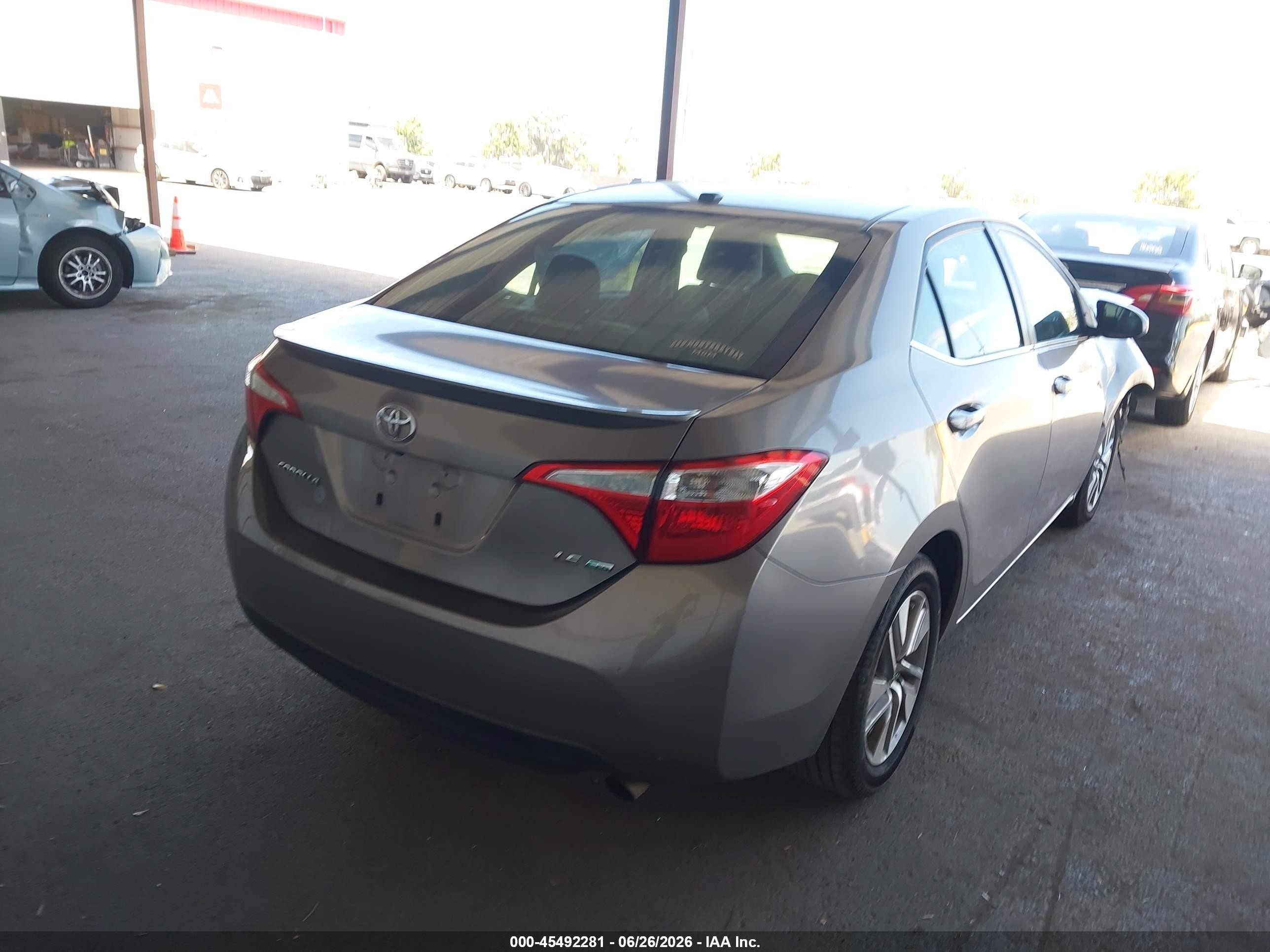 2015 Toyota Corolla Le Eco Premium Бежевый vin: 5YFBPRHE7FP217746