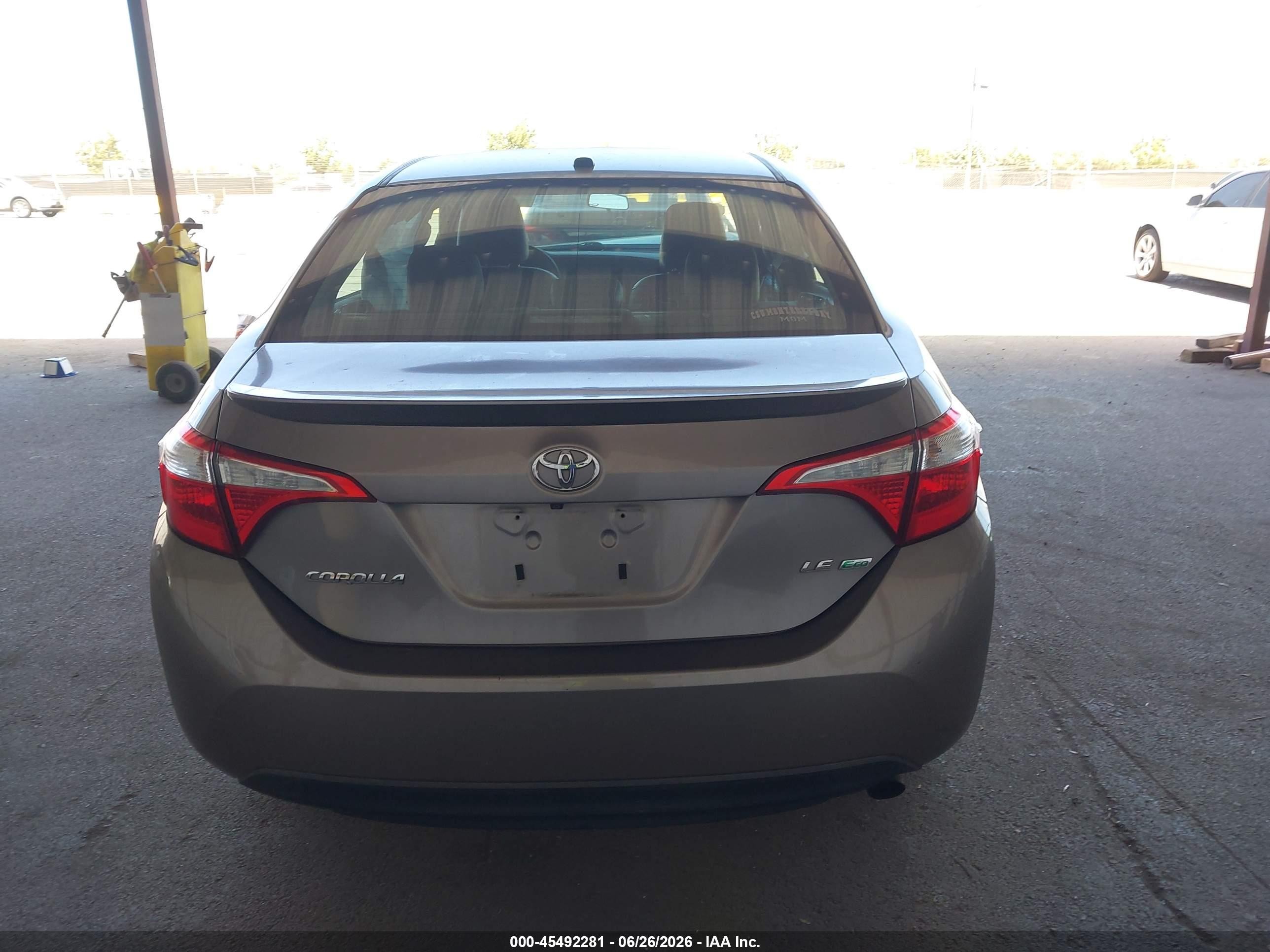 2015 Toyota Corolla Le Eco Premium Бежевый vin: 5YFBPRHE7FP217746
