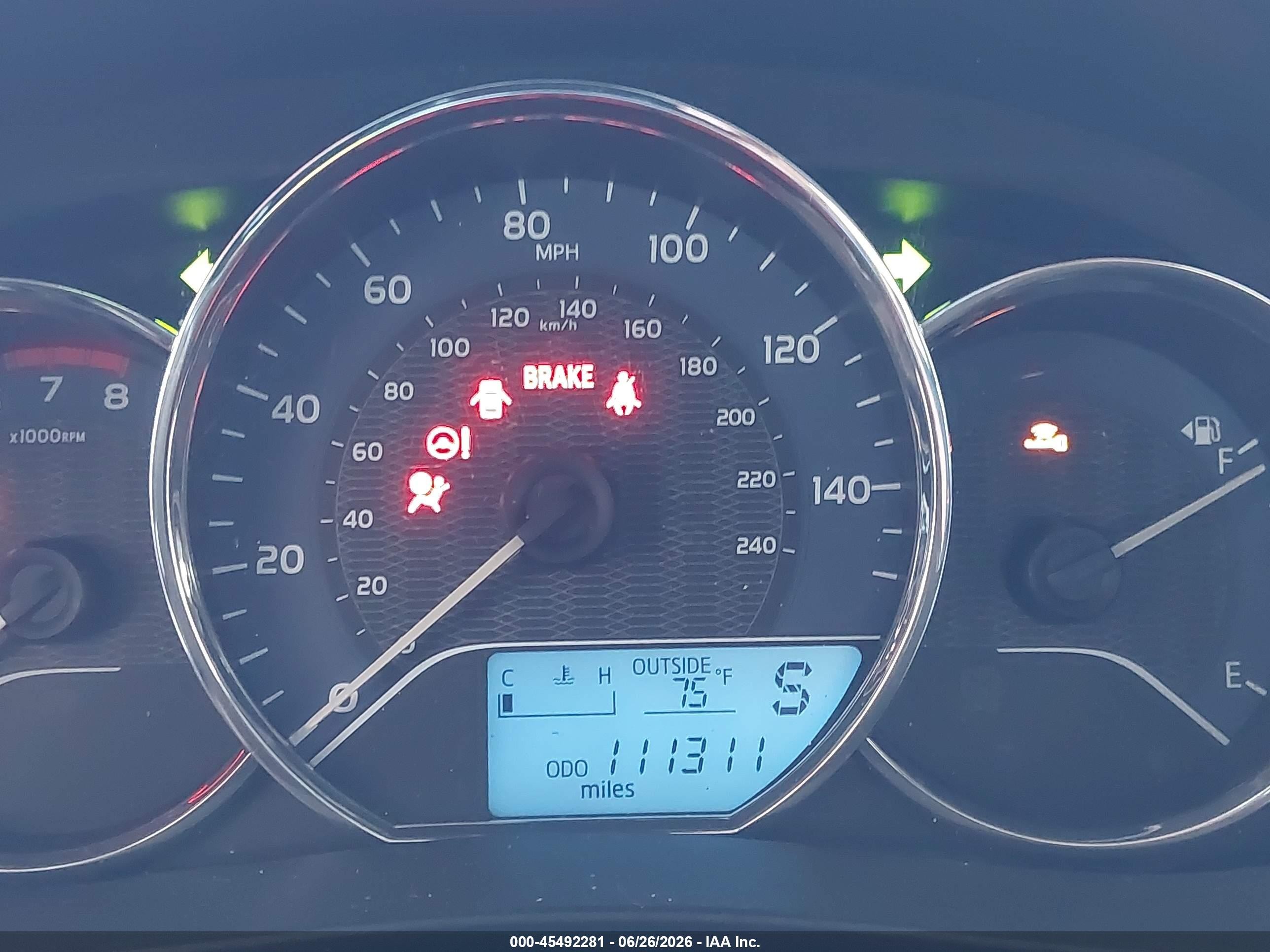 2015 Toyota Corolla Le Eco Premium Бежевый vin: 5YFBPRHE7FP217746