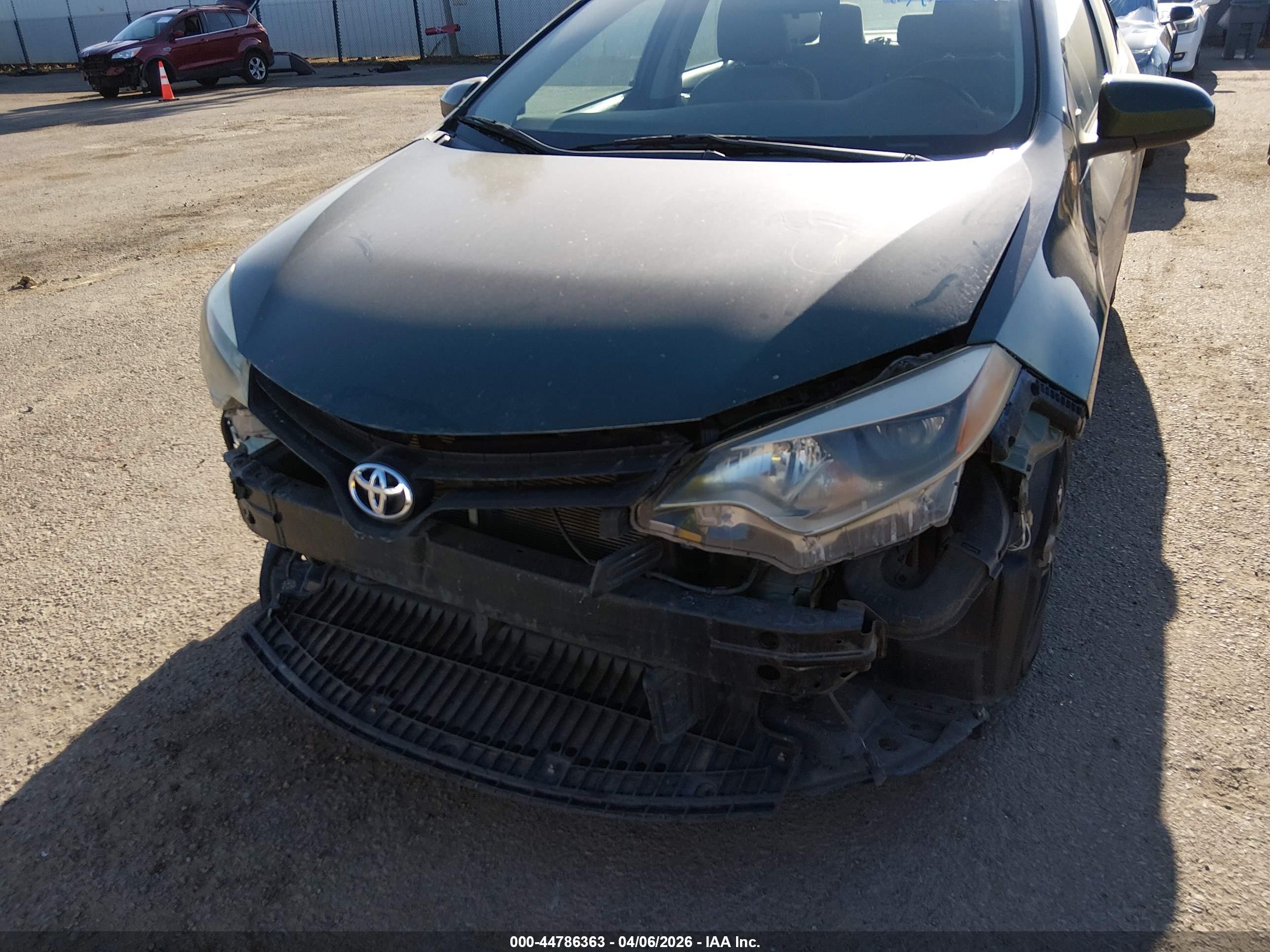2015 Toyota Corolla Le Eco Зеленый vin: 5YFBPRHE7FP252741