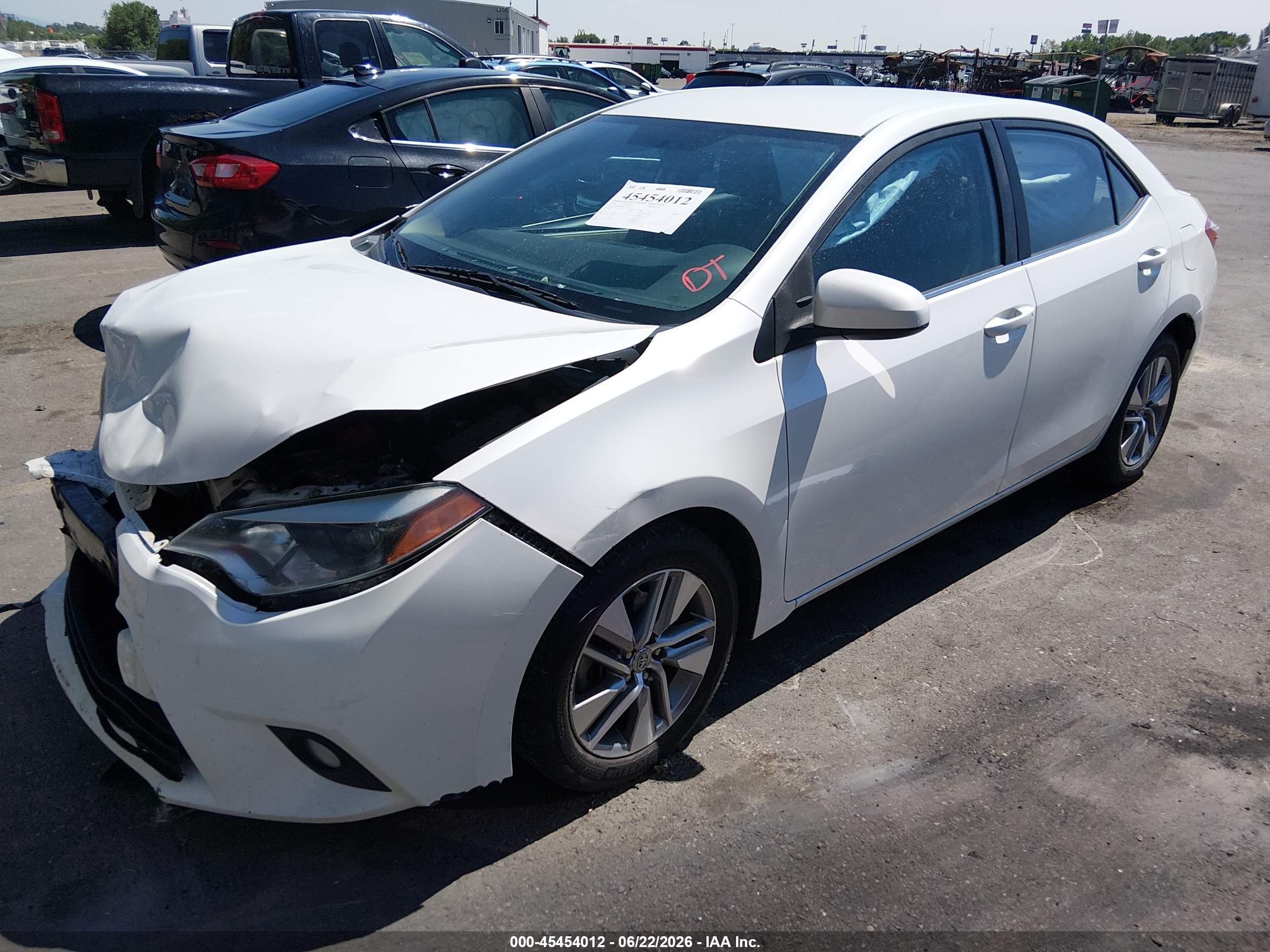2014 Toyota Corolla Le Eco Plus White vin: 5YFBPRHE8EP160343