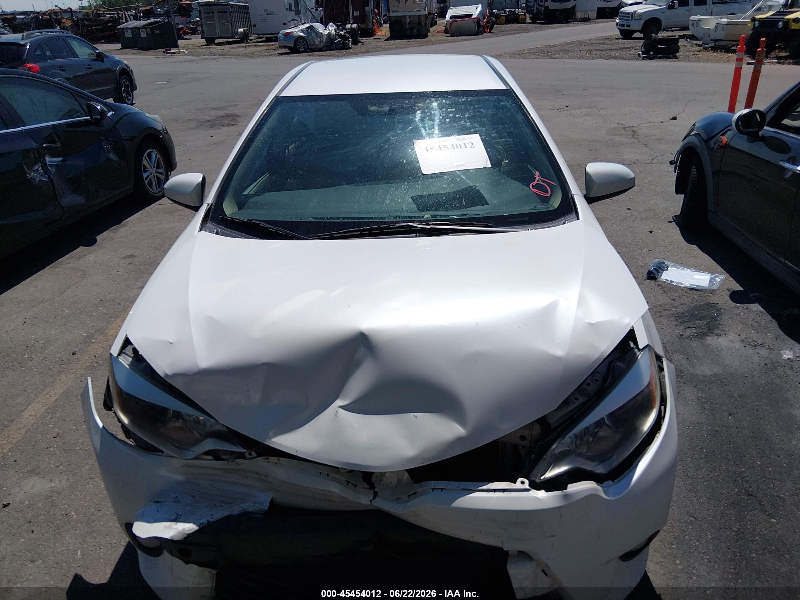 2014 Toyota Corolla Le Eco Plus White vin: 5YFBPRHE8EP160343