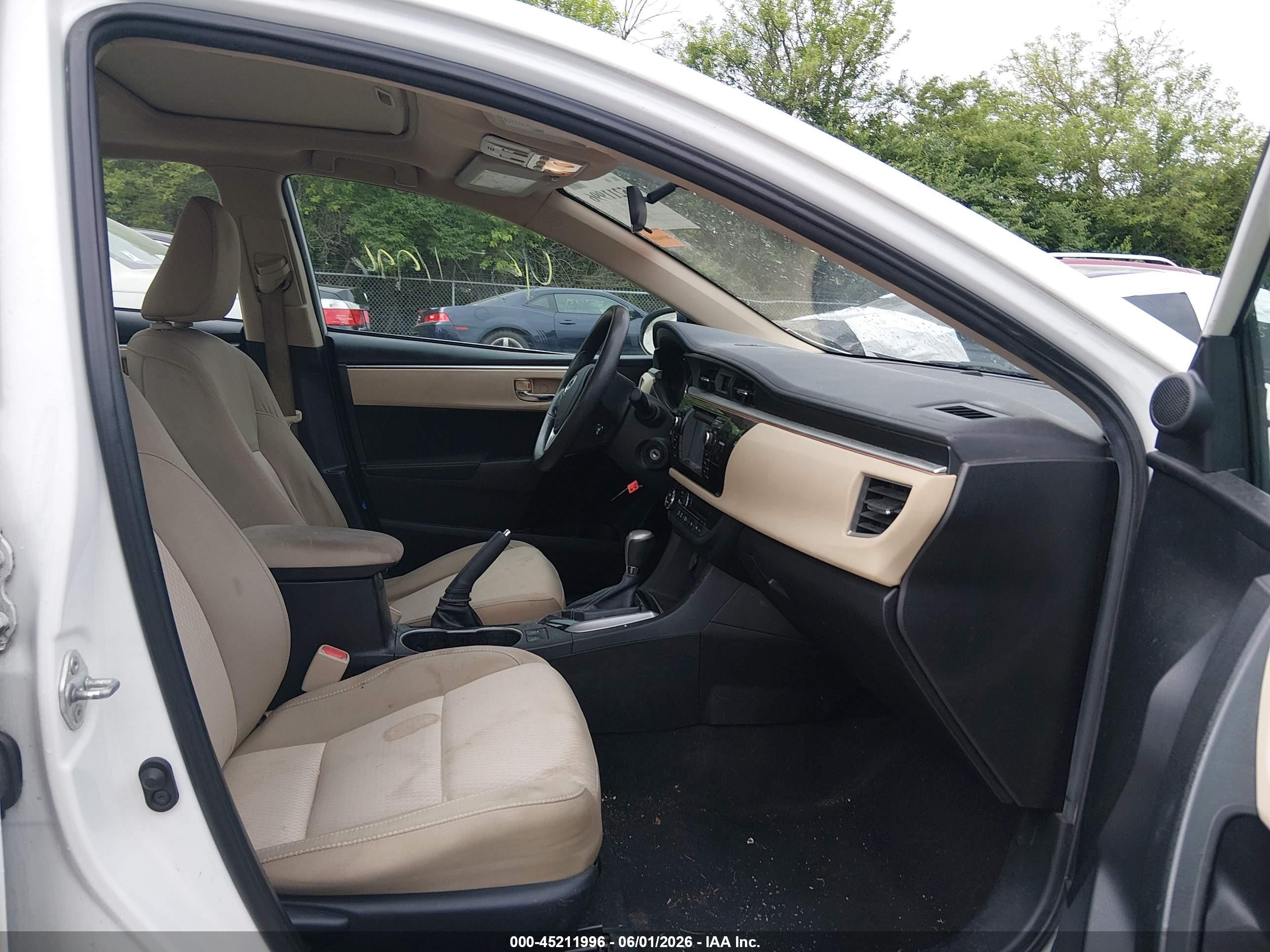 2015 Toyota Corolla Le Eco Plus White vin: 5YFBPRHE9FP334549