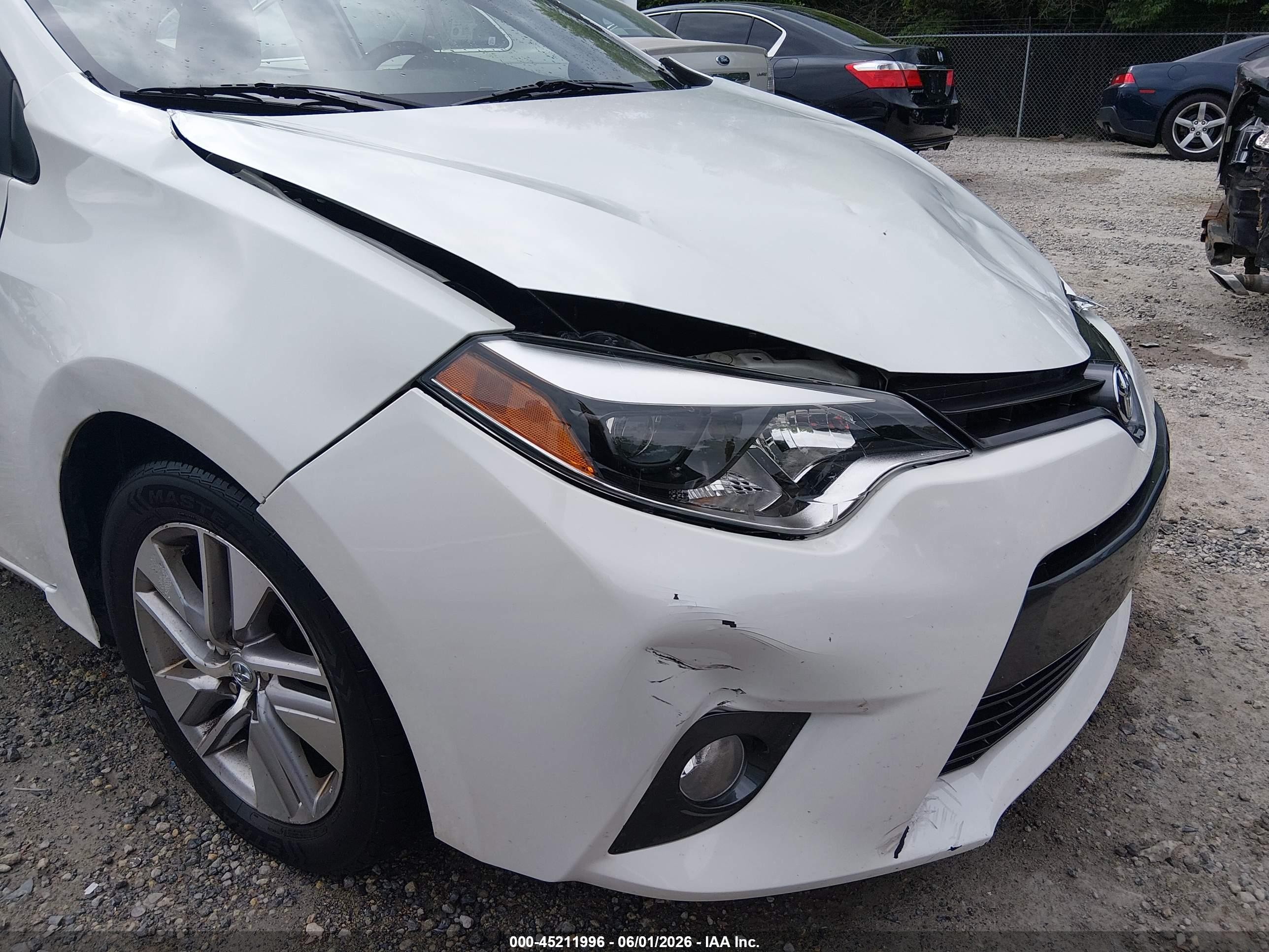 2015 Toyota Corolla Le Eco Plus White vin: 5YFBPRHE9FP334549