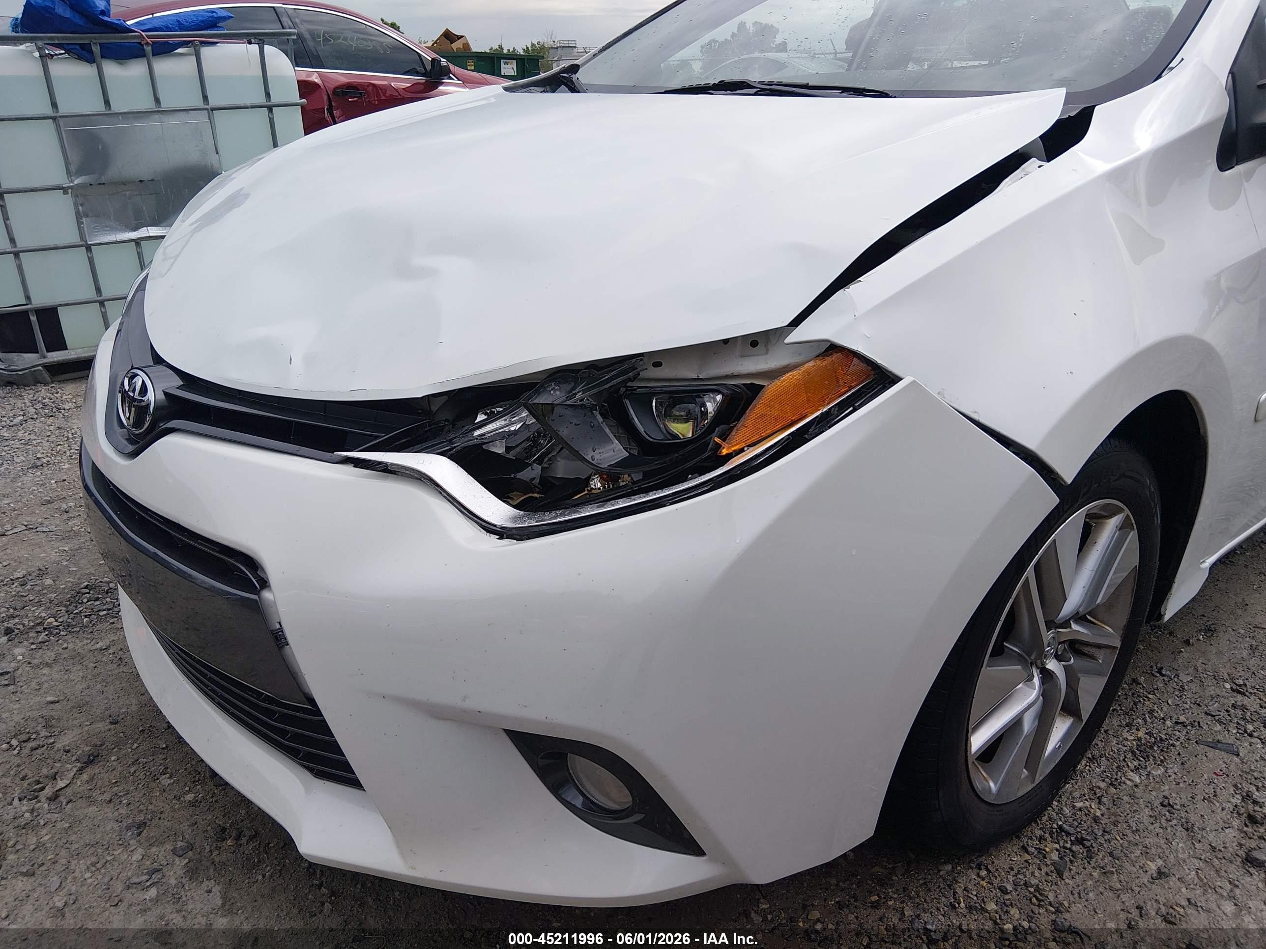 2015 Toyota Corolla Le Eco Plus White vin: 5YFBPRHE9FP334549
