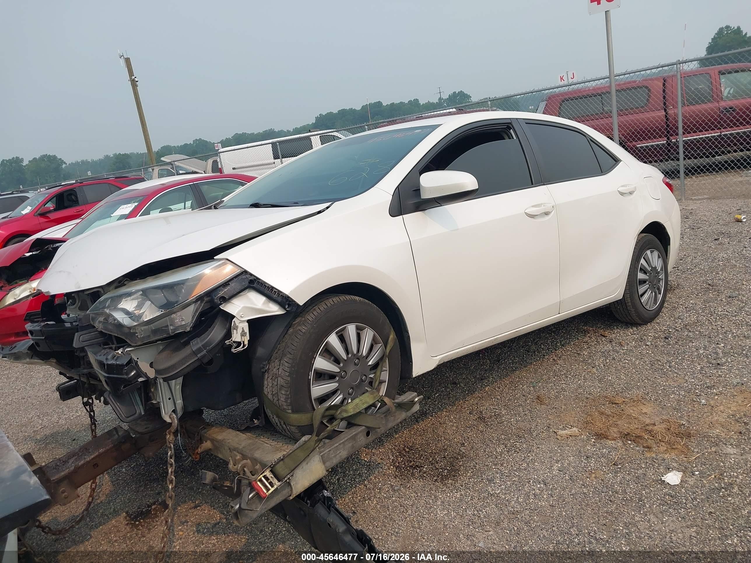 2014 Toyota Corolla Le Eco White vin: 5YFBPRHEXEP046053