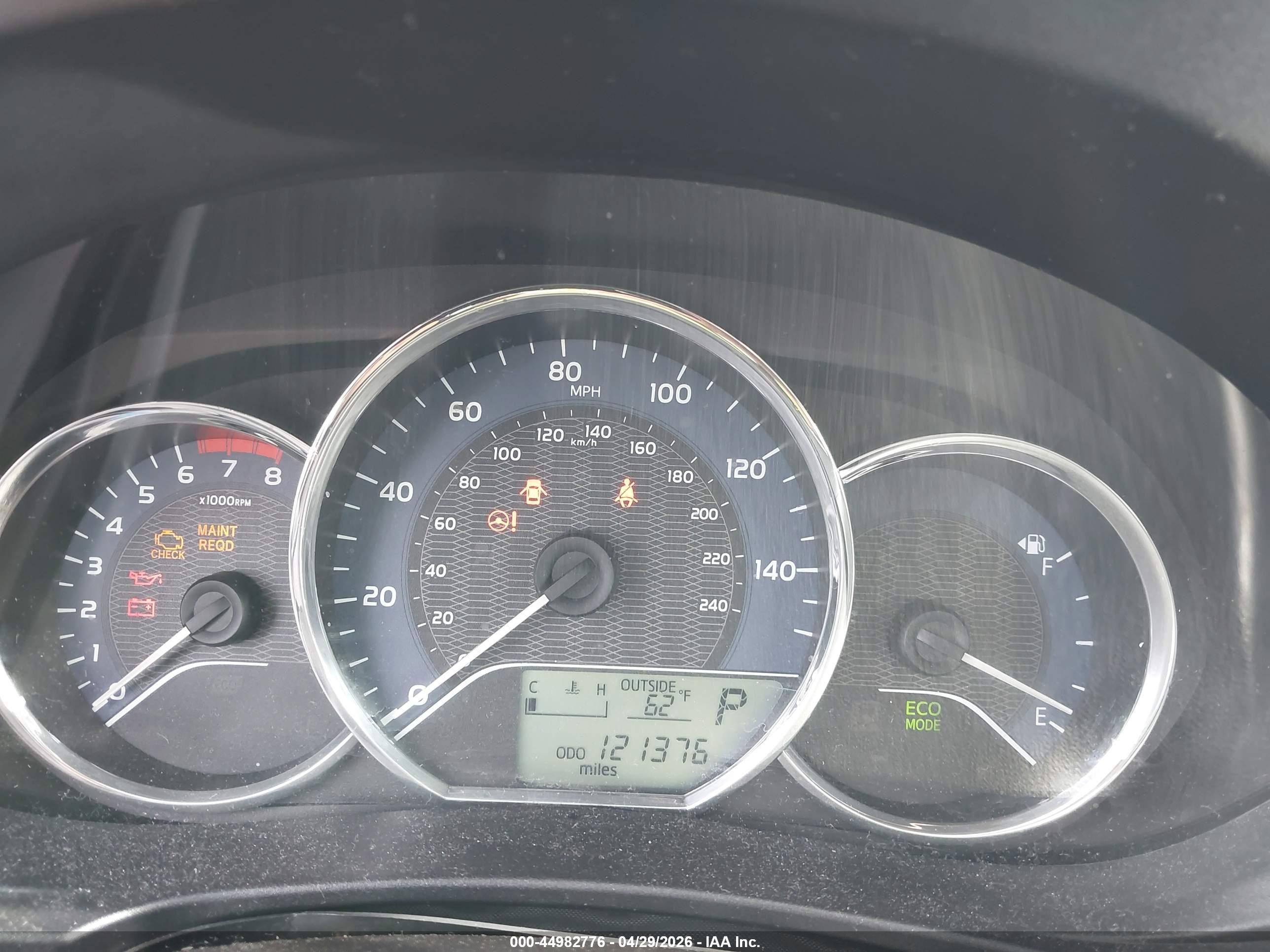 2015 Toyota Corolla Le Eco Plus Белый vin: 5YFBPRHEXFP184421