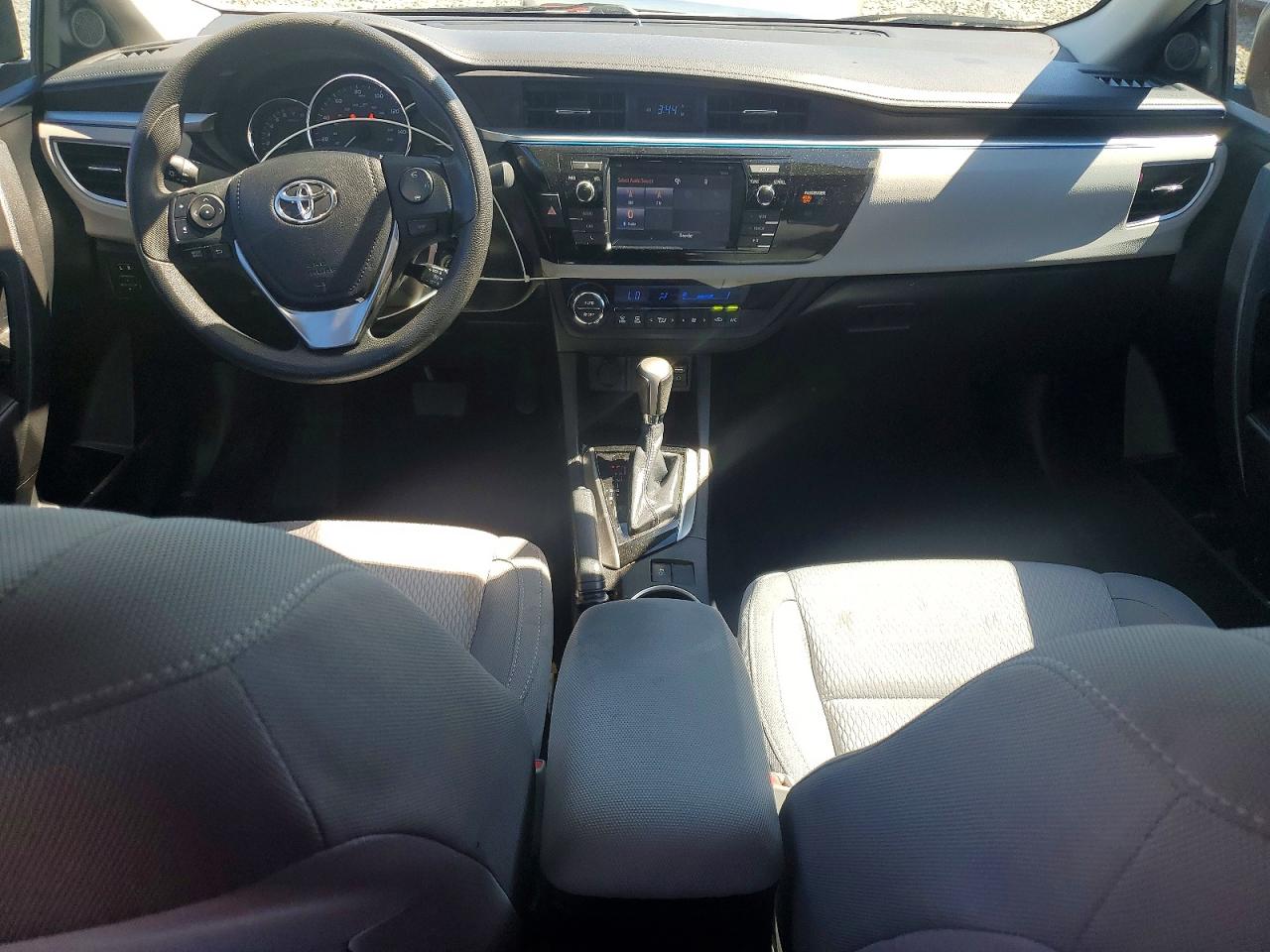 2015 Toyota Corolla Le Eco White vin: 5YFBPRHEXFP262745